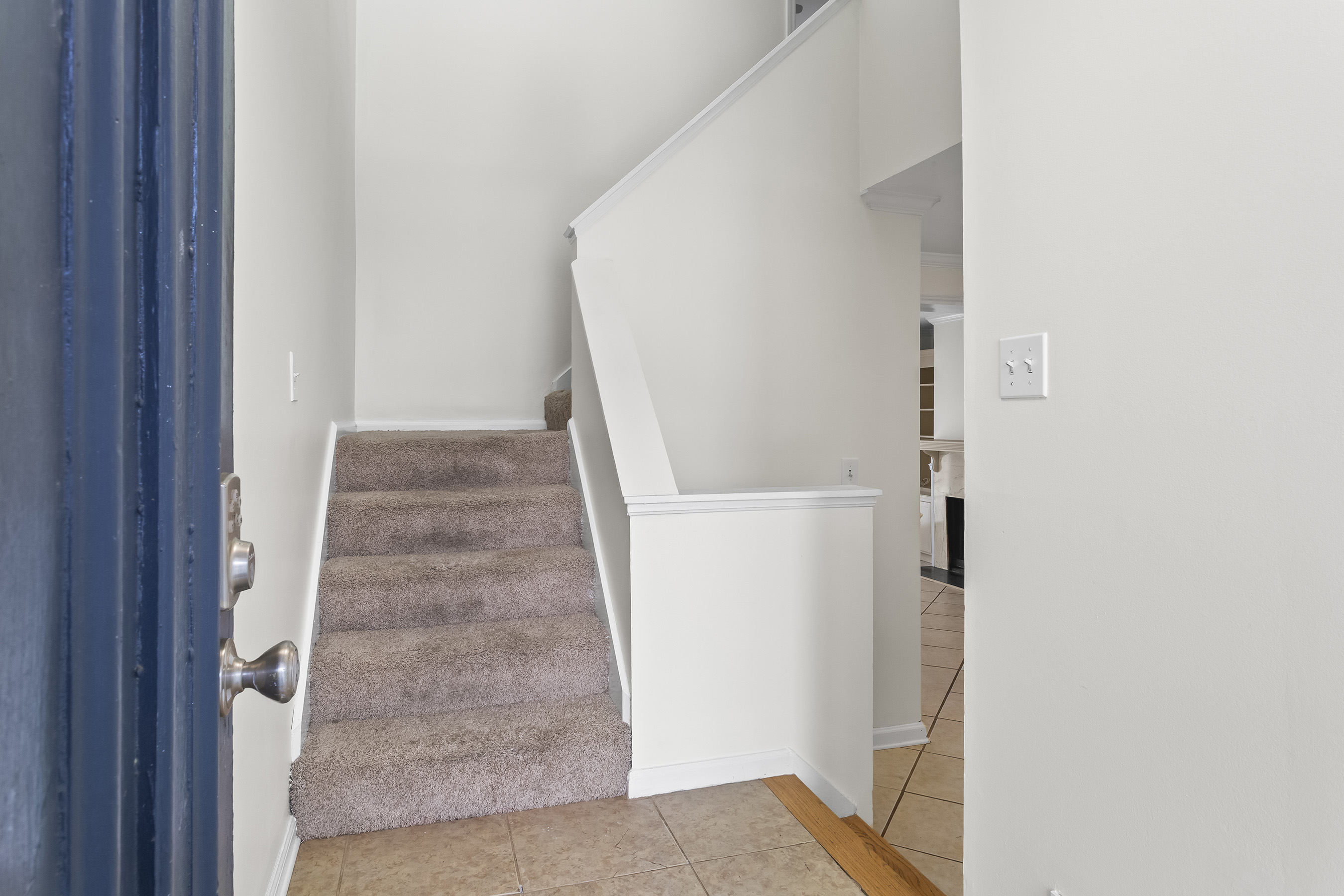  Mid-Century Modern Townhome in Gated Community Along The Chattahoochee River - 物件實景