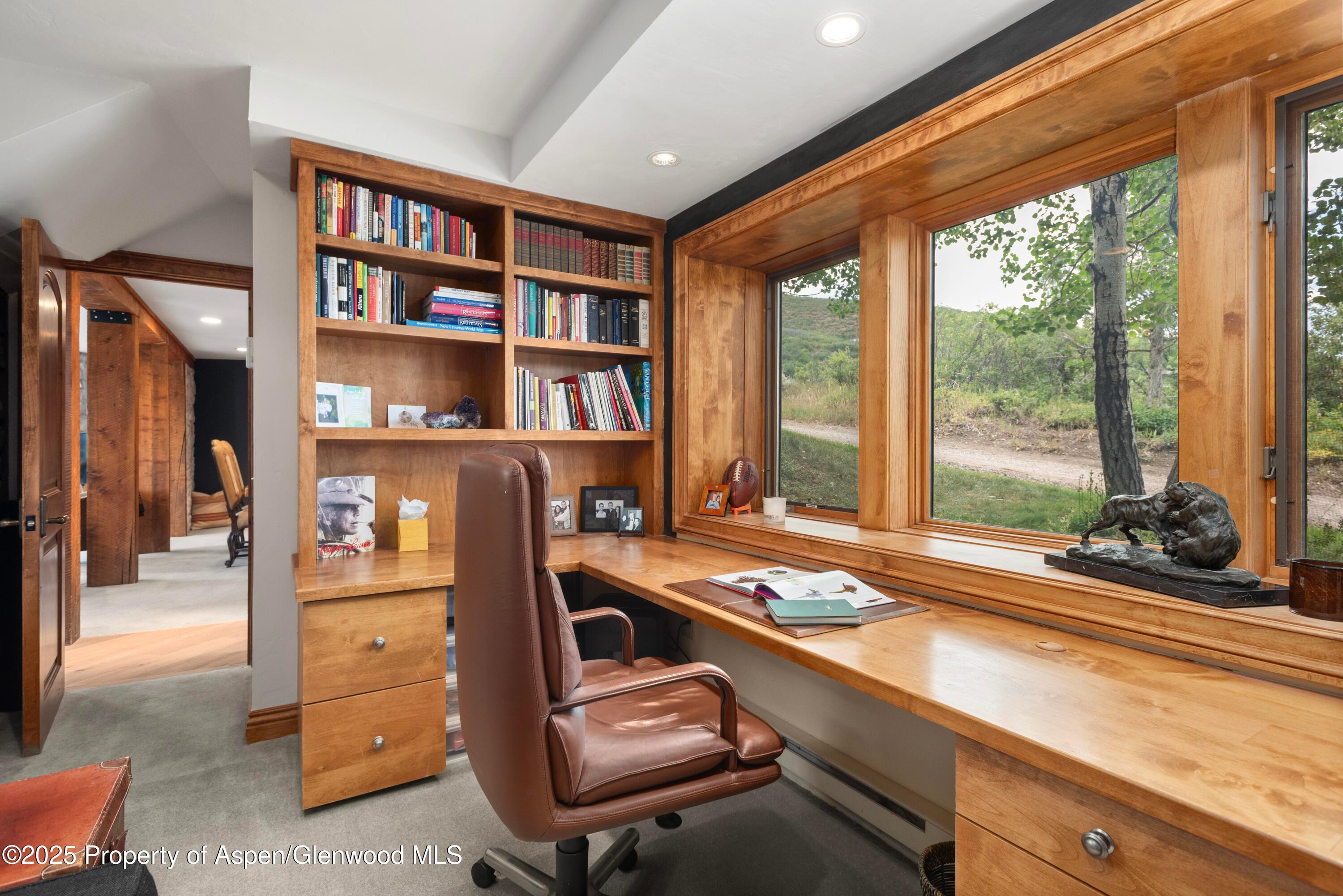 Aspen, Colorado, 81611, United States, 3 Bedrooms Bedrooms, ,4 BathroomsBathrooms,Residential,For Sale,1932450