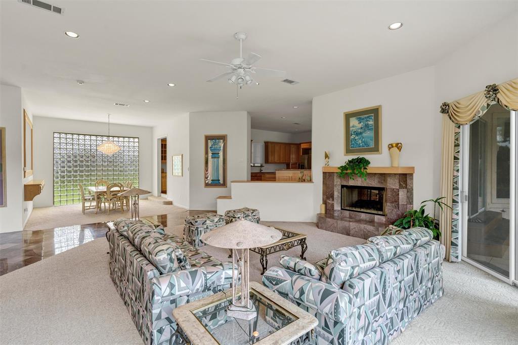 Arlington, Texas, 76006, United States, 4 Bedrooms Bedrooms, ,5 BathroomsBathrooms,Residential,For Sale,1976961