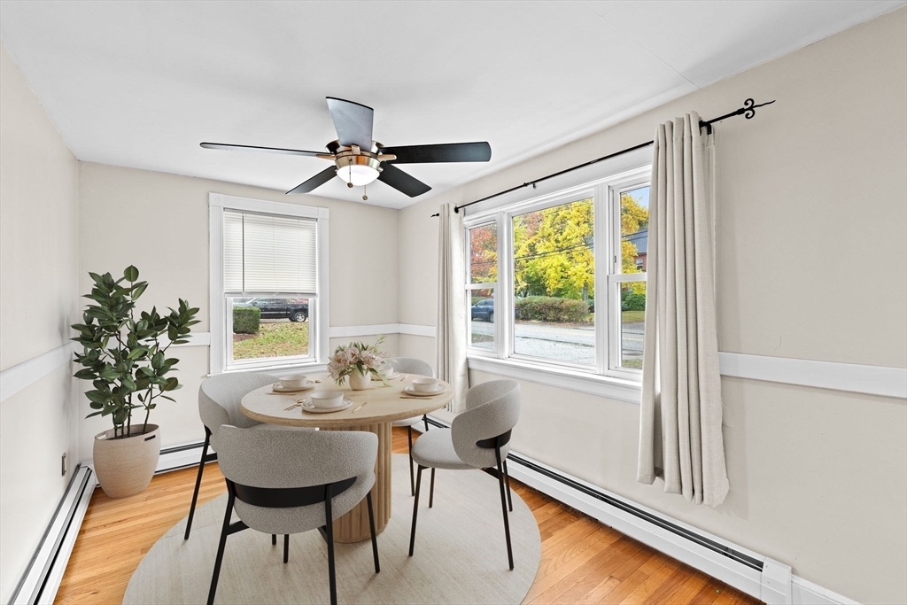 Weymouth, Massachusetts, 02190, United States, 2 Bedrooms Bedrooms, ,1 BathroomBathrooms,Residential,For Sale,1972757