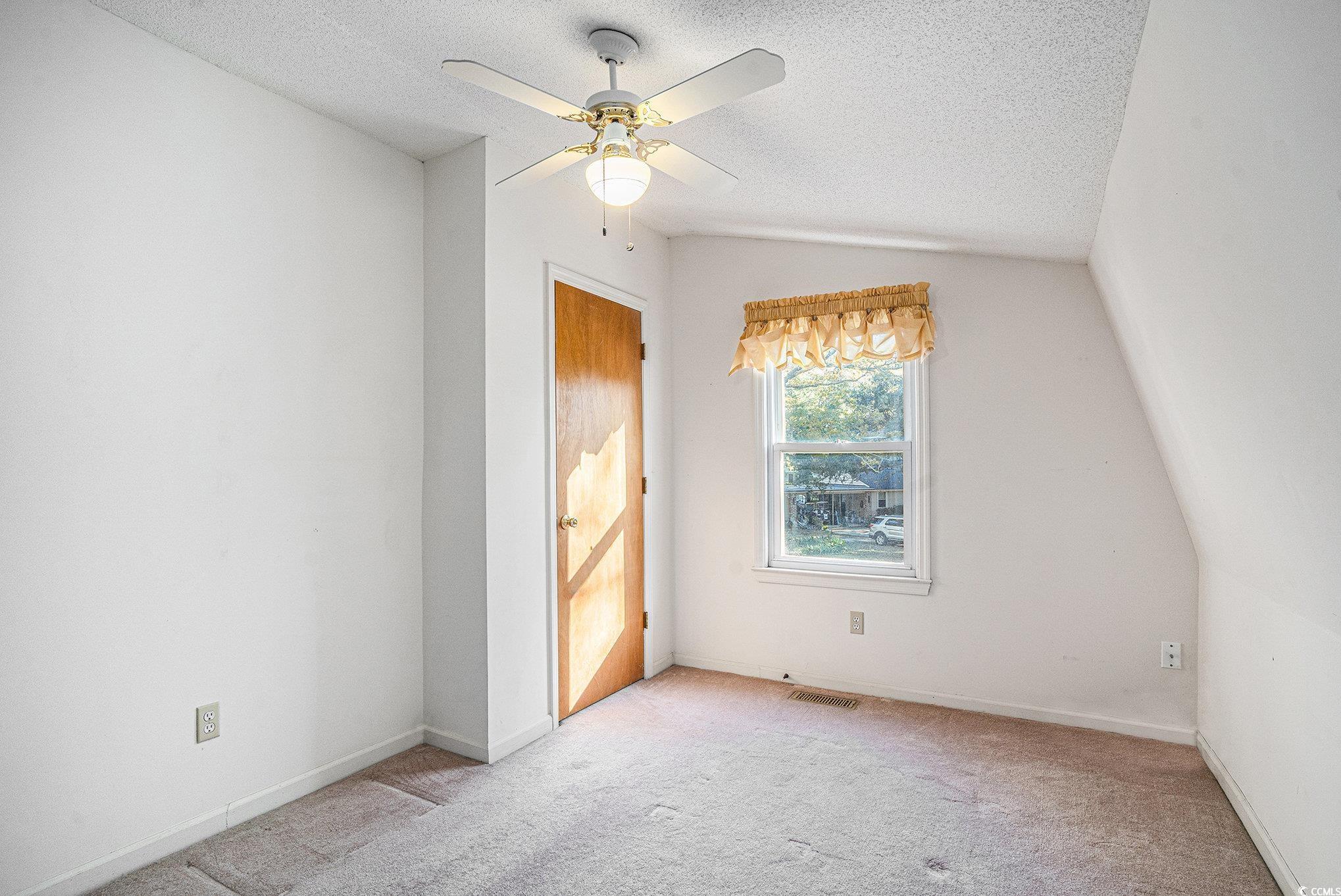 North Myrtle Beach, South Carolina, 29582, United States, 4 Bedrooms Bedrooms, ,3 BathroomsBathrooms,Residential,For Sale,1990764