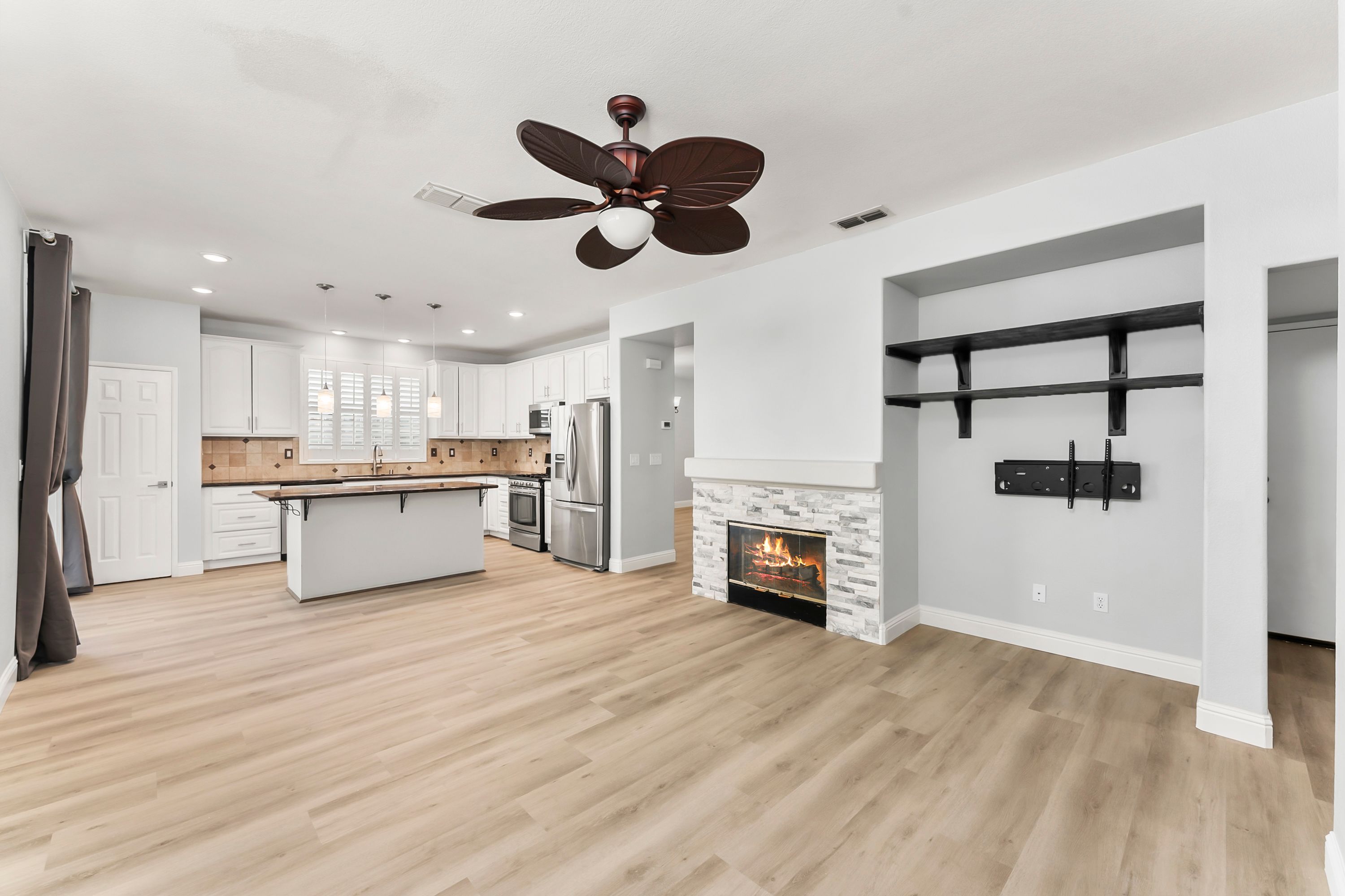  5903 Deepdale Way, Elk Grove, CA 95758 - 物件實景