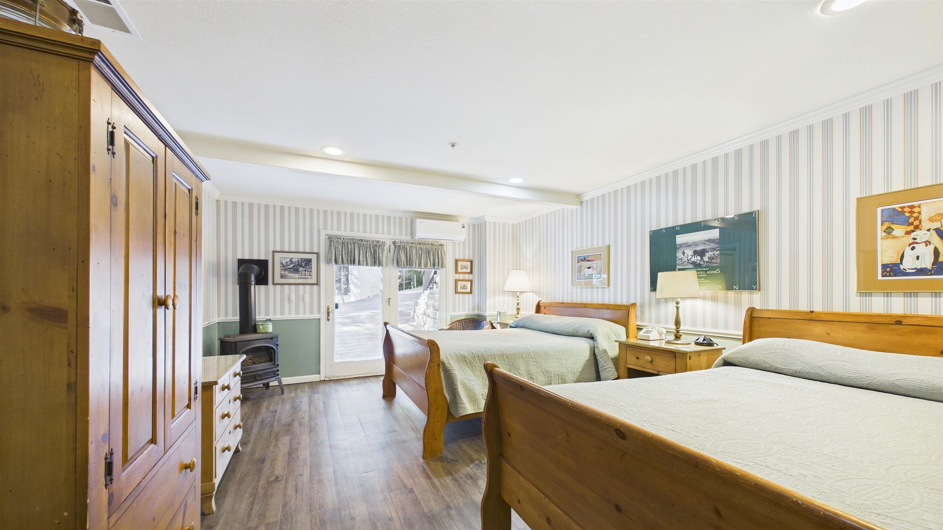 Twain Harte, California, 95383, United States, 9 Bedrooms Bedrooms, ,10 BathroomsBathrooms,Residential,For Sale,2017771