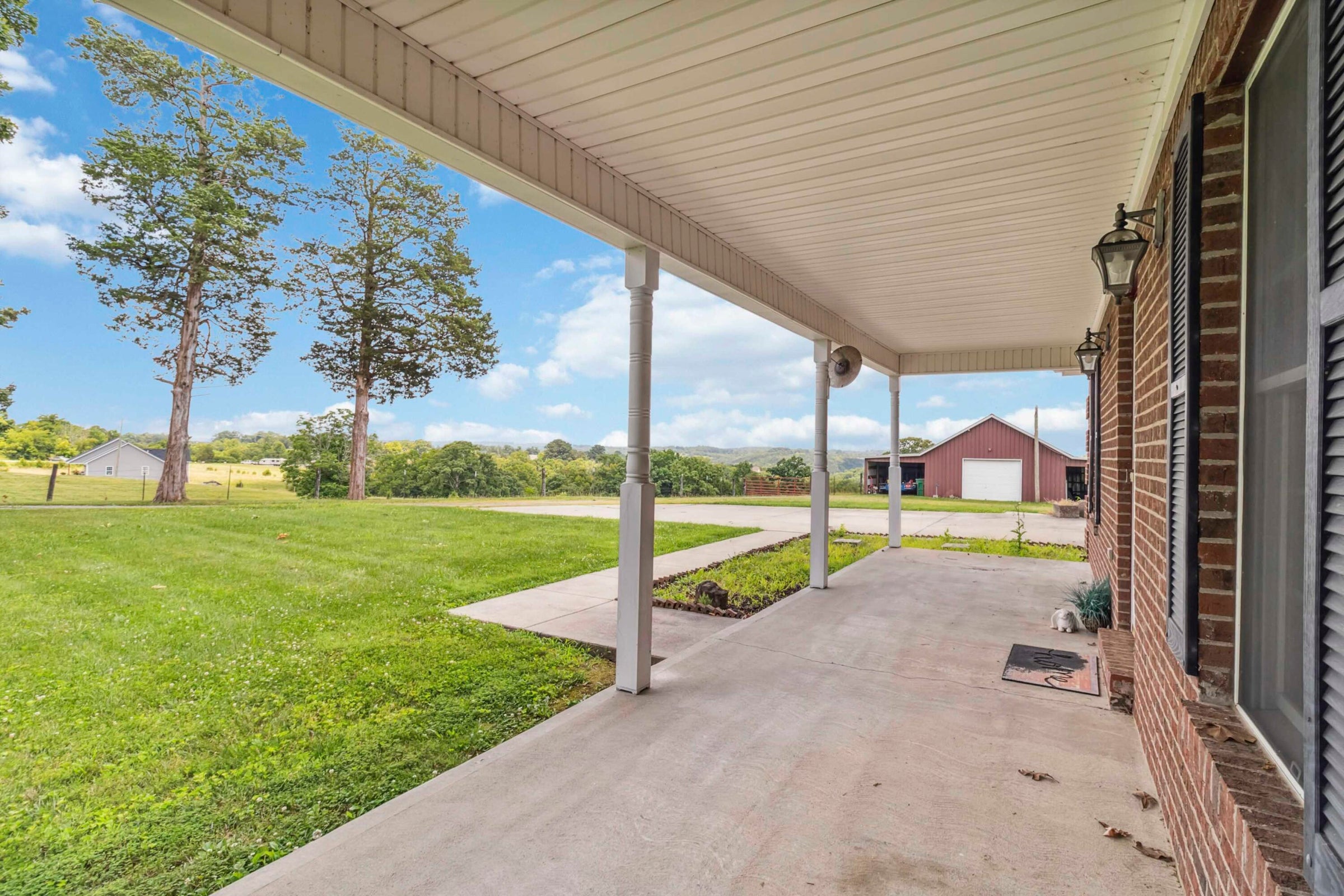 Richmond, Kentucky, 40475, United States, 3 Bedrooms Bedrooms, ,2 BathroomsBathrooms,Residential,For Sale,1977095