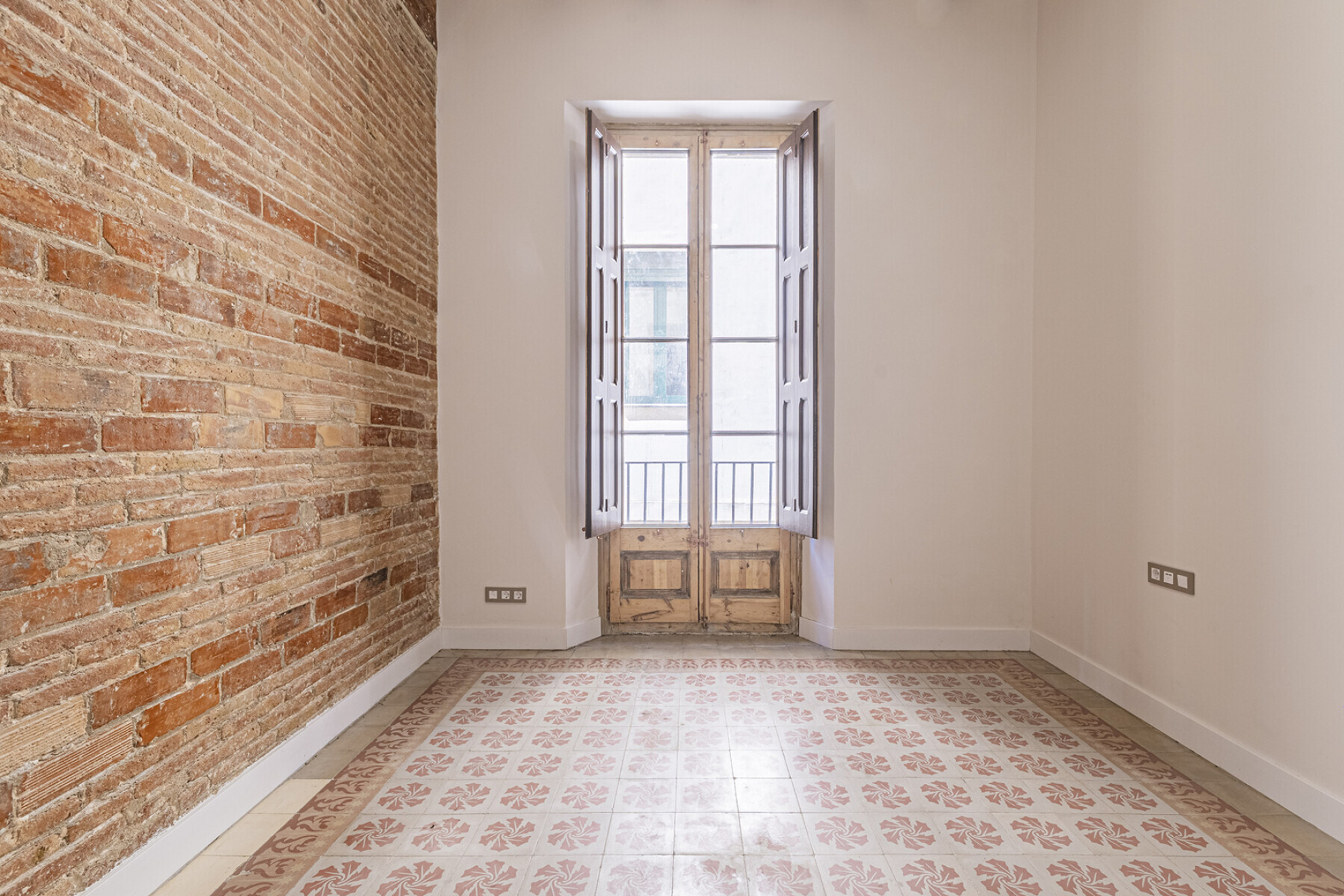  Magnificent, renovated main residence in a historic estate overlooking Port Vell - 物件實景