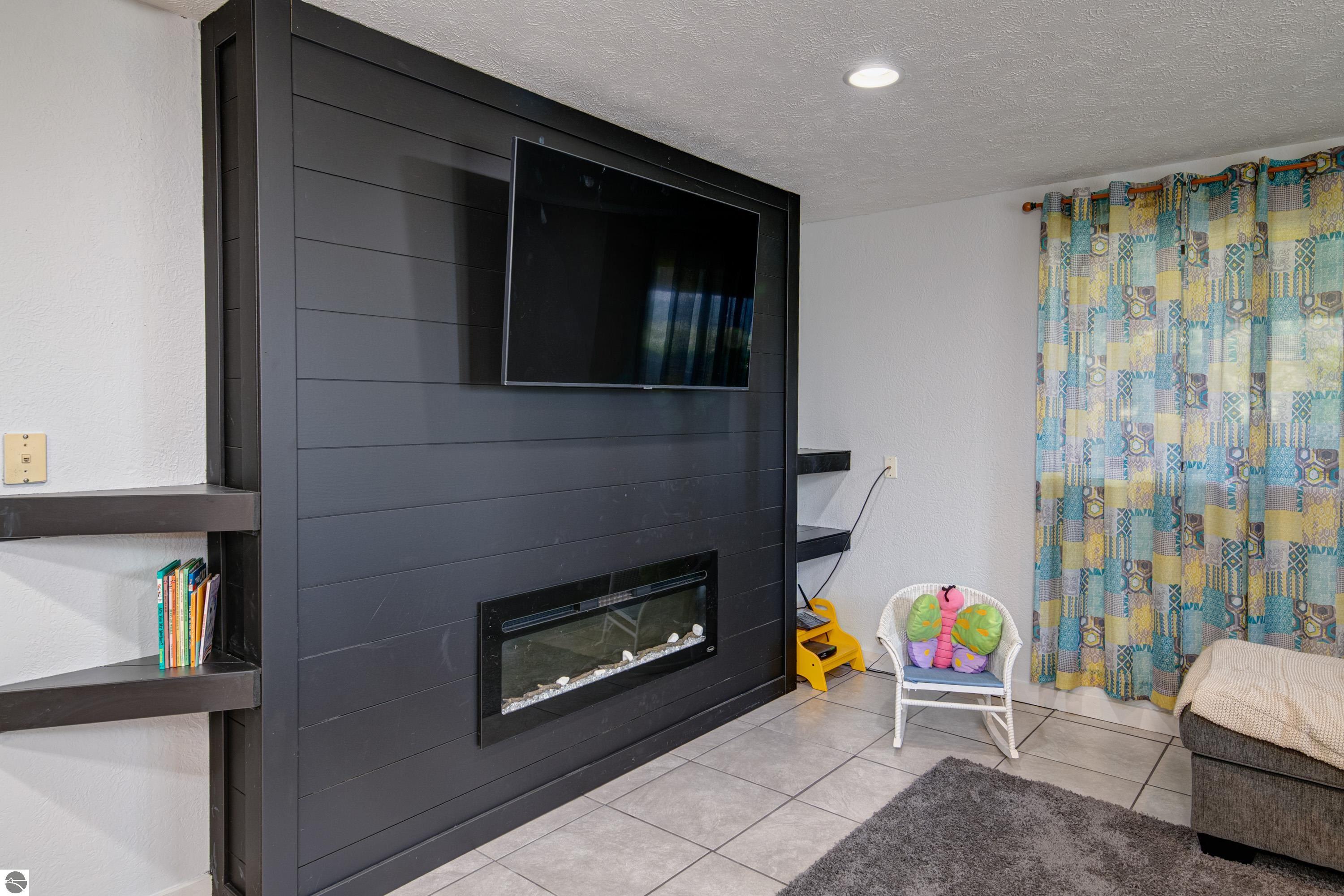 Cedar, Michigan, 49621, United States, 4 Bedrooms Bedrooms, ,2 BathroomsBathrooms,Residential,For Sale,1917119