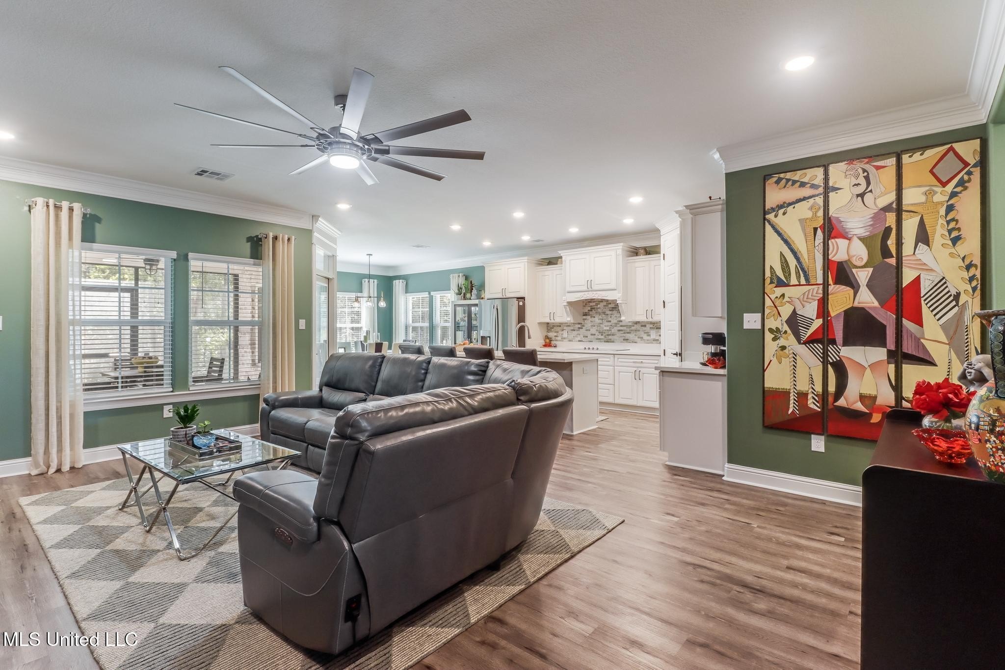 Gulfport, Mississippi, 39503, United States, 5 Bedrooms Bedrooms, ,3 BathroomsBathrooms,Residential,For Sale,2005321