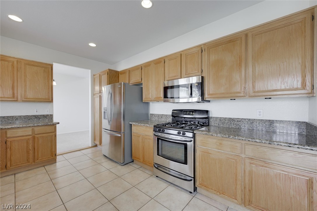 Henderson, Nevada, 89052, United States, 4 Bedrooms Bedrooms, ,2 BathroomsBathrooms,Residential,For Sale,1827915