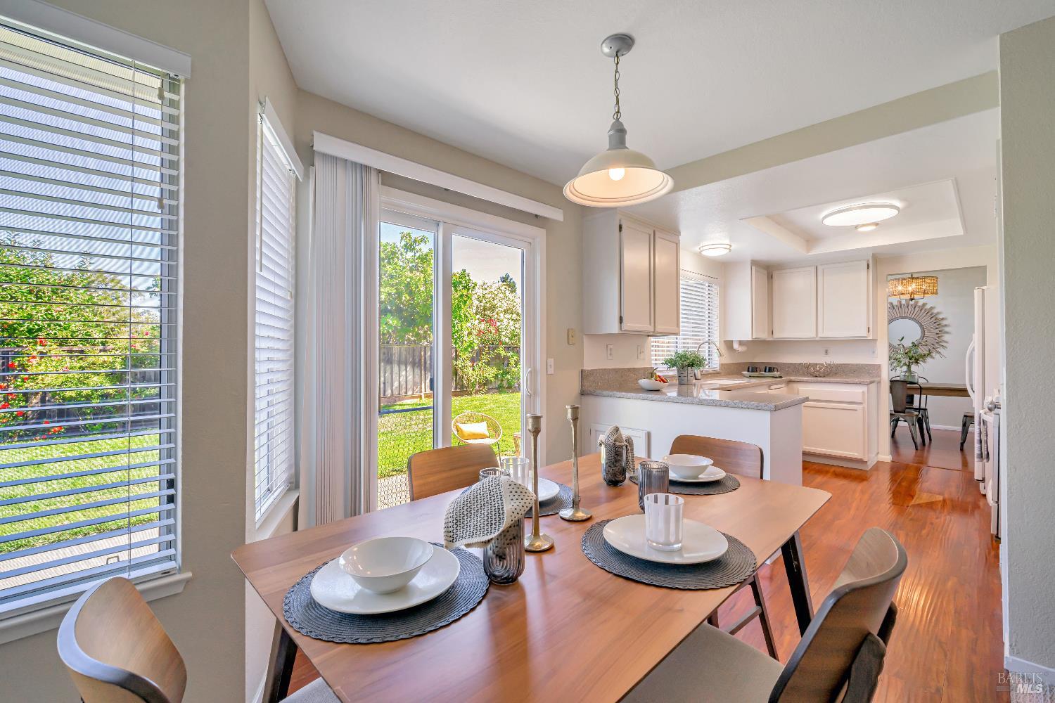 Windsor, California, 95492, United States, 3 Bedrooms Bedrooms, ,3 BathroomsBathrooms,Residential,For Sale,1925439