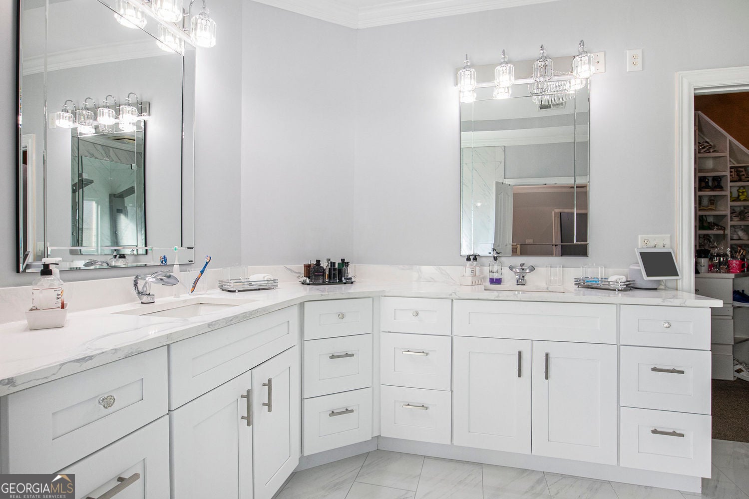 Buford, Georgia, 30519, United States, 7 Bedrooms Bedrooms, ,6 BathroomsBathrooms,Residential,For Sale,1960090