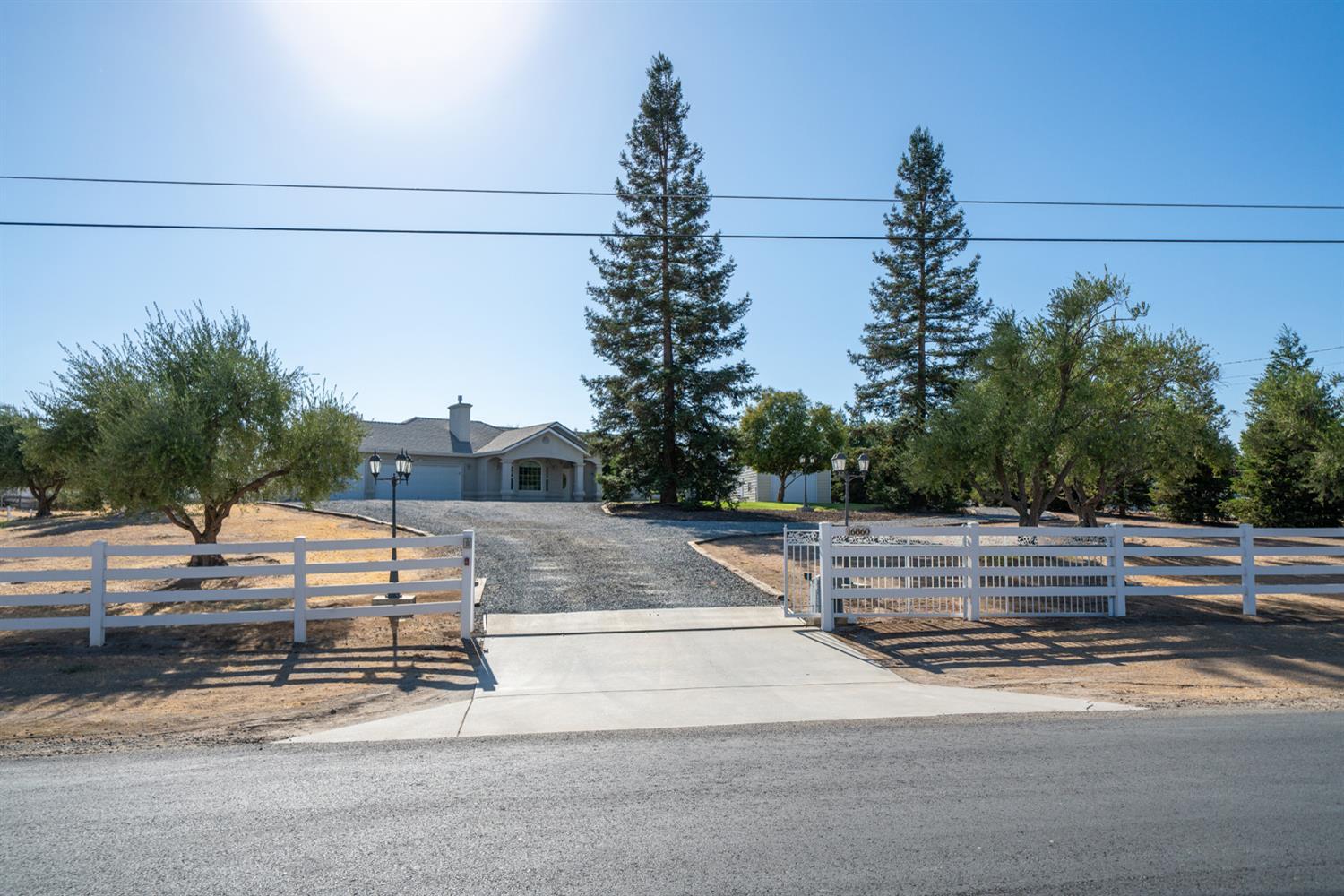 Madera, California, 93636, United States, 4 Bedrooms Bedrooms, ,3 BathroomsBathrooms,Residential,For Sale,1920863