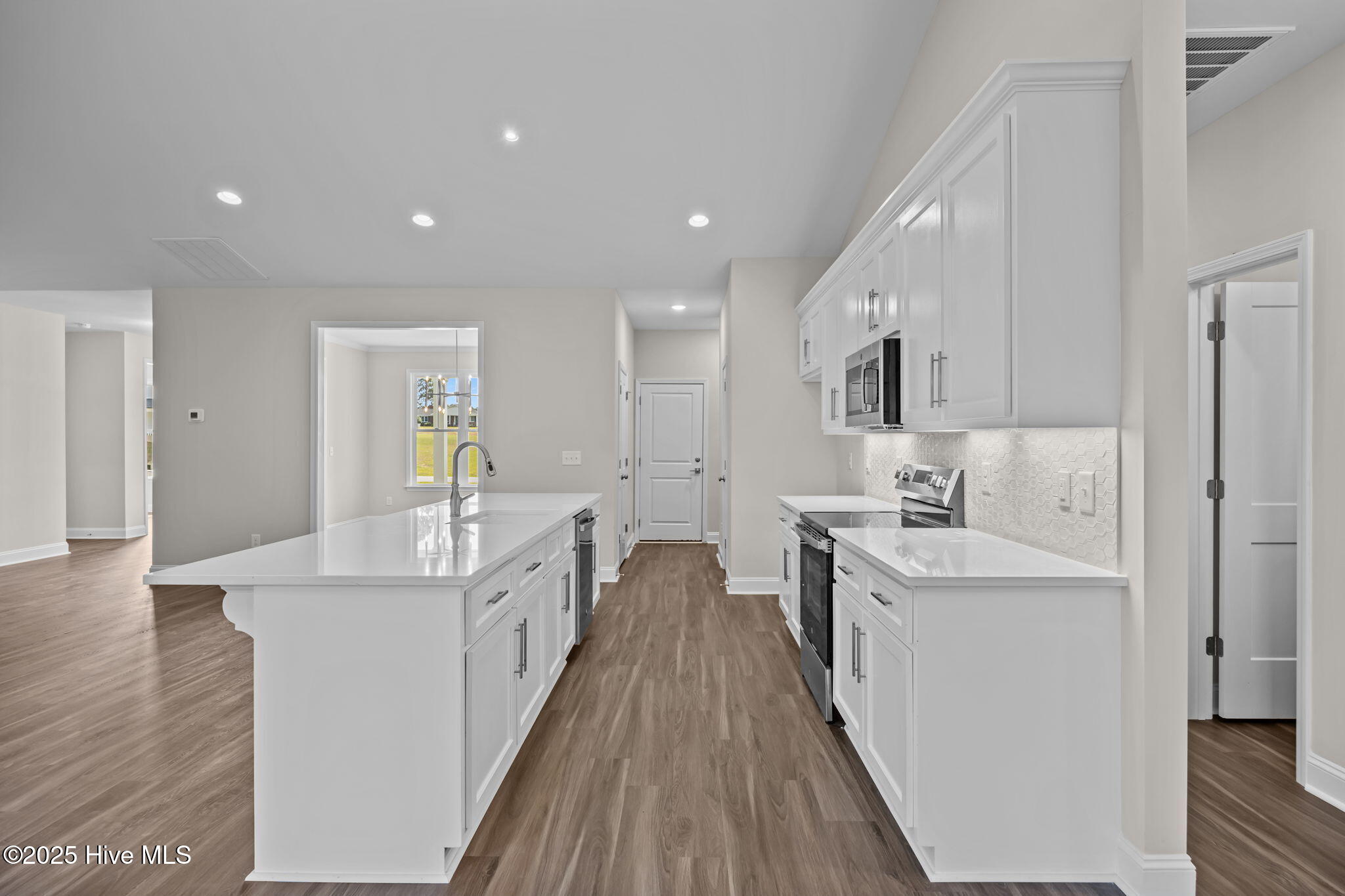 Battleboro, North Carolina, 27809, United States, 3 Bedrooms Bedrooms, ,3 BathroomsBathrooms,Residential,For Sale,1903365