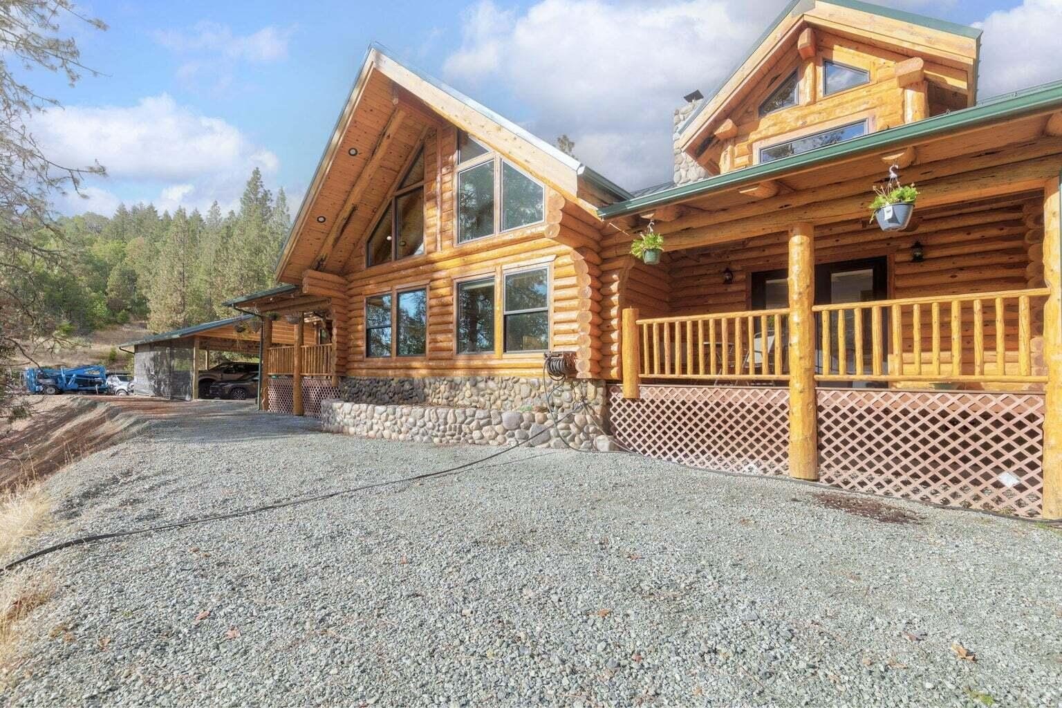 Canyonville, Oregon, 97417, United States, 2 Bedrooms Bedrooms, ,2 BathroomsBathrooms,Residential,For Sale,1981703