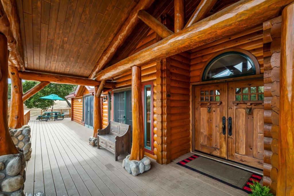 Salinas, California, 93907, United States, 3 Bedrooms Bedrooms, ,4 BathroomsBathrooms,Residential,For Sale,1974769