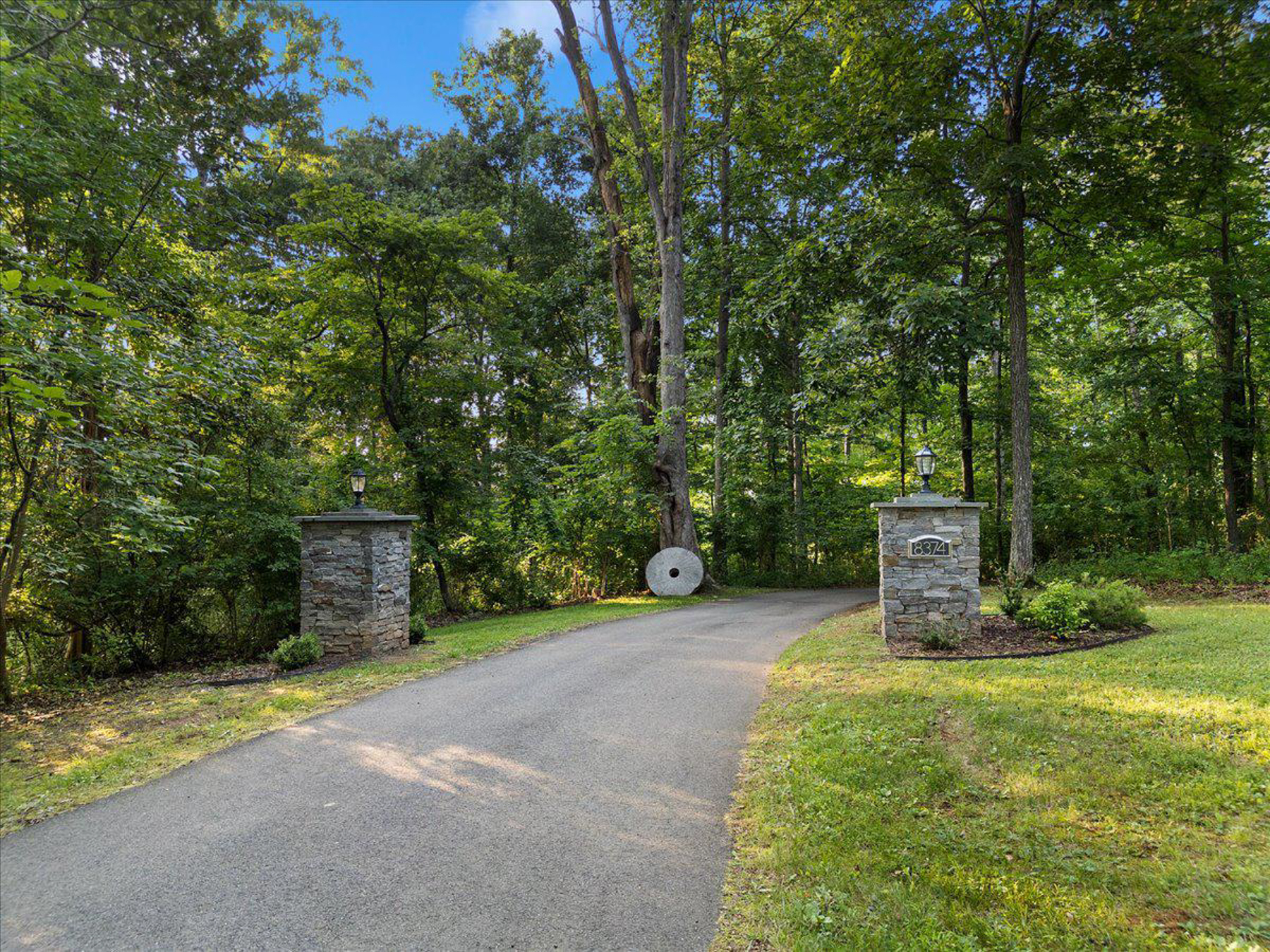  8374 Elway Lane, Warrenton, VA, 20186 - 物件實景