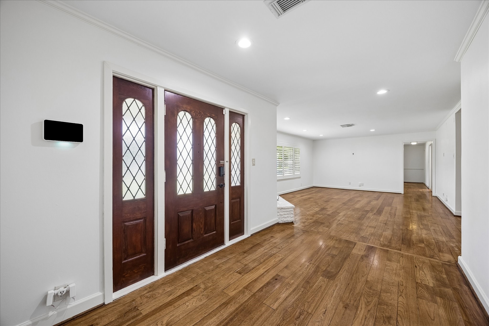  8443 Westview Drive - 物件實景