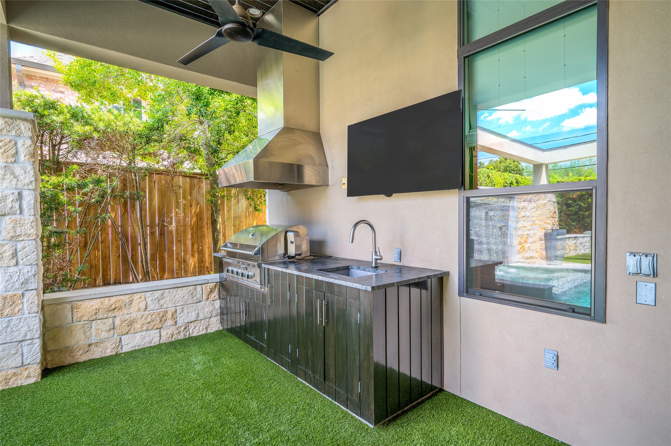  5642 Cedar Creek Drive - 物件實景