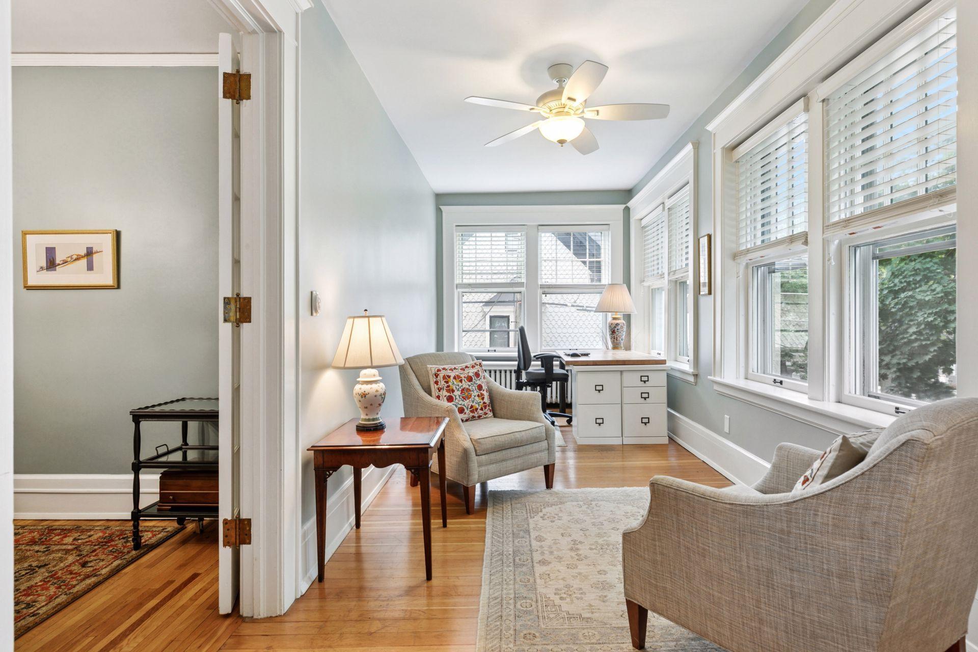 Saint Paul, Minnesota, 55102, United States, 3 Bedrooms Bedrooms, ,1 BathroomBathrooms,Residential,For Sale,1940407