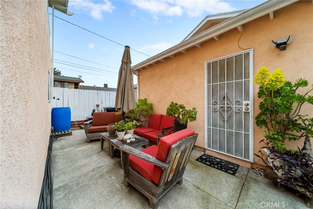 Los Angeles, California, 90041, United States, ,Residential,For Sale,2013561