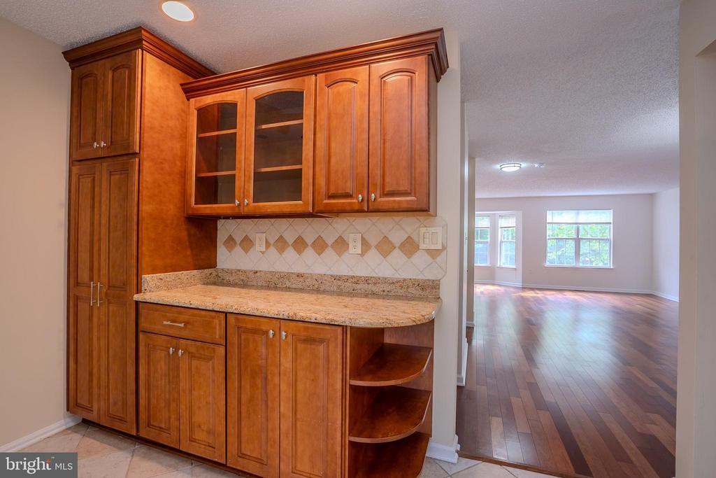 Princeton, New Jersey, 08540, United States, 4 Bedrooms Bedrooms, ,4 BathroomsBathrooms,Residential,For Sale,1938433