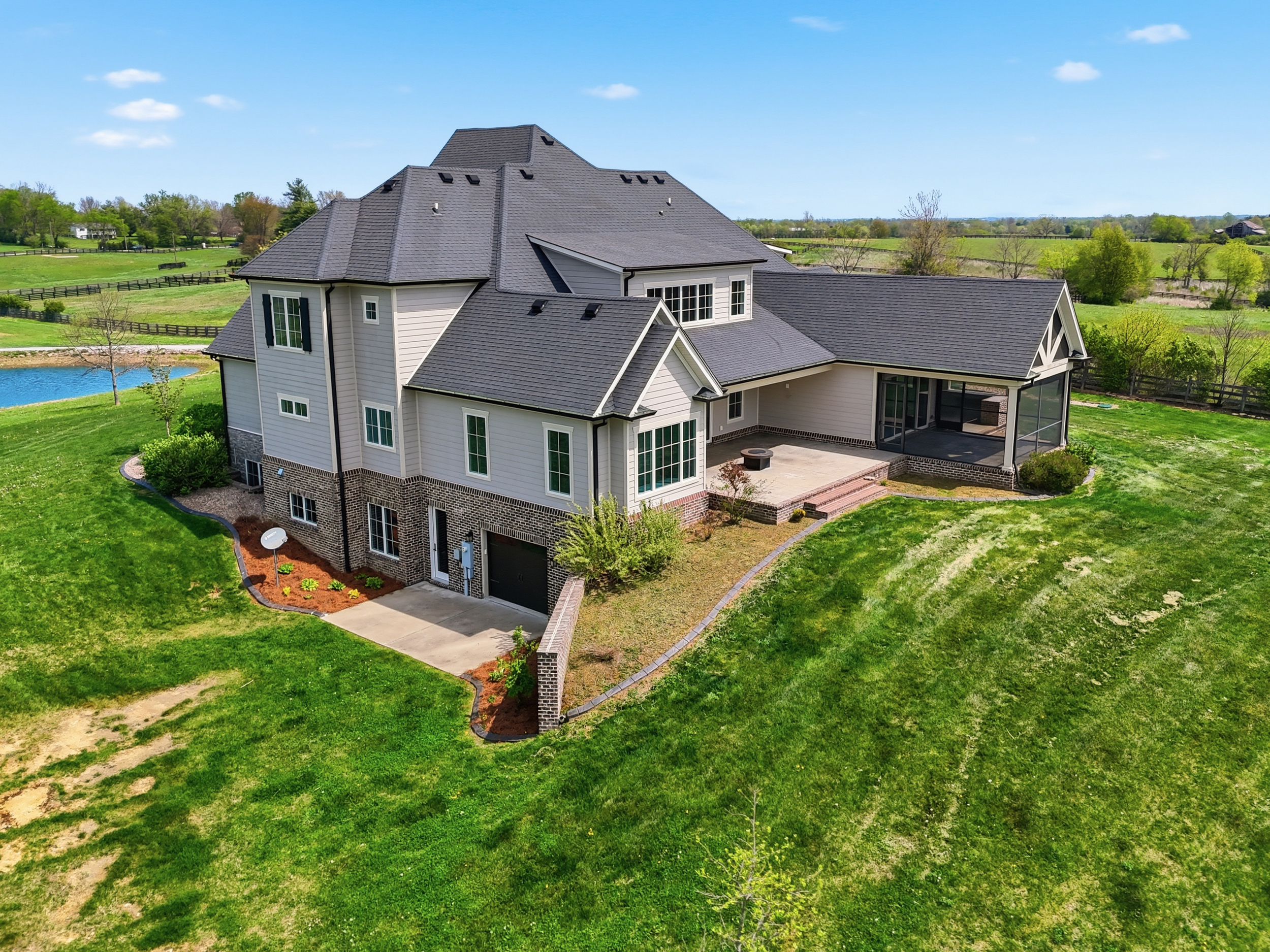  5142 Whites Lane - 物件實景