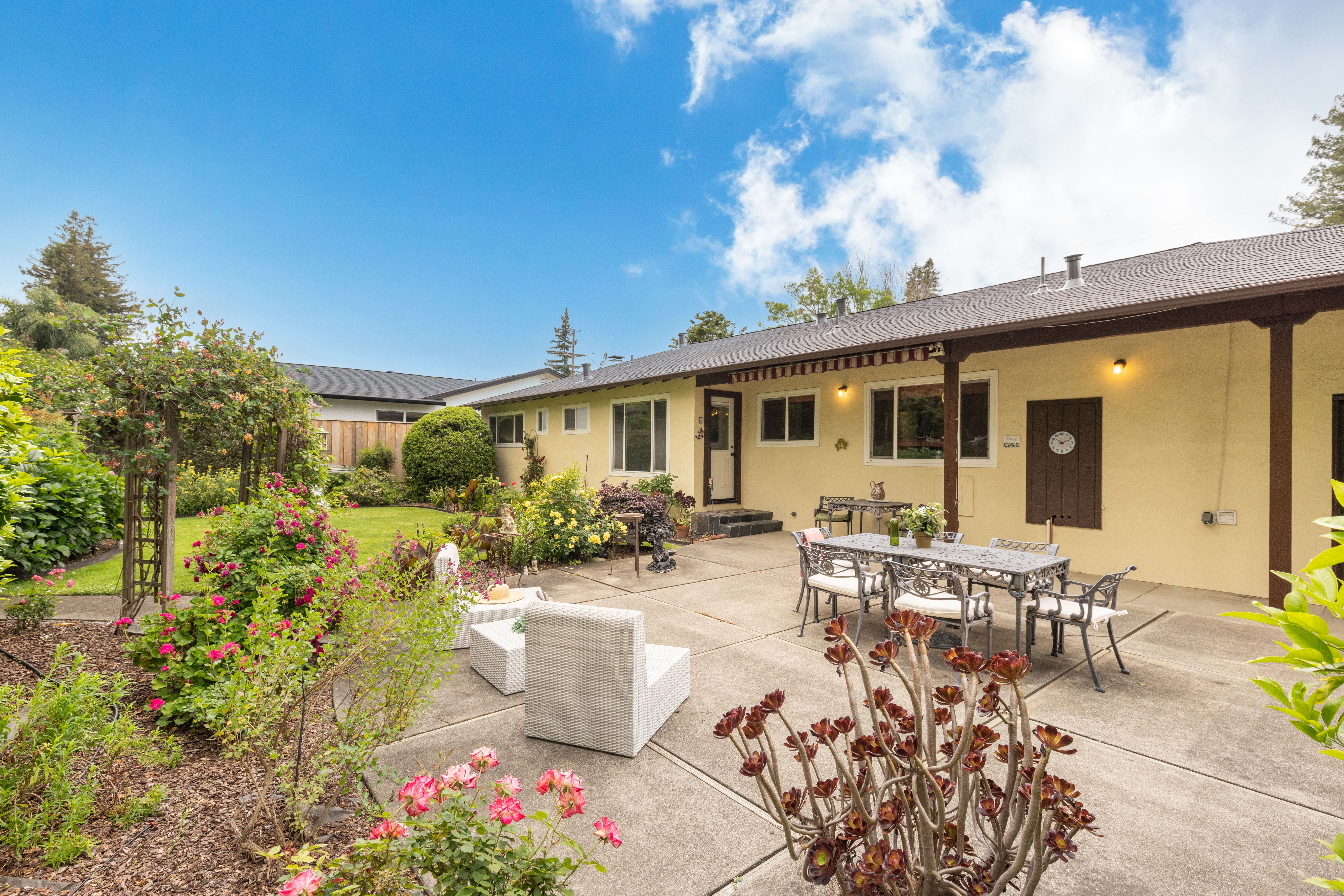  Classic Napa Rancher with Lush Garden - 物件實景