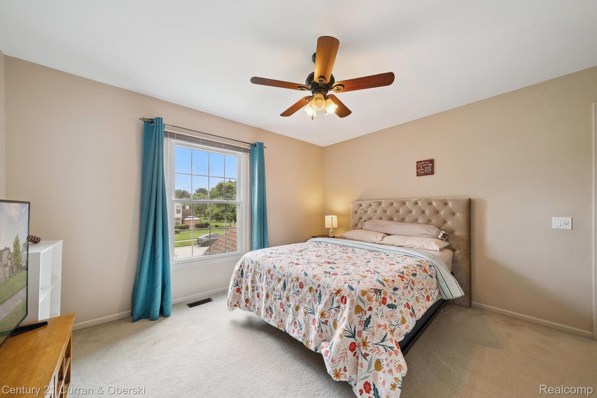 Canton Charter Township, Michigan, 48187, United States, 4 Bedrooms Bedrooms, ,3 BathroomsBathrooms,Residential,For Sale,1977619