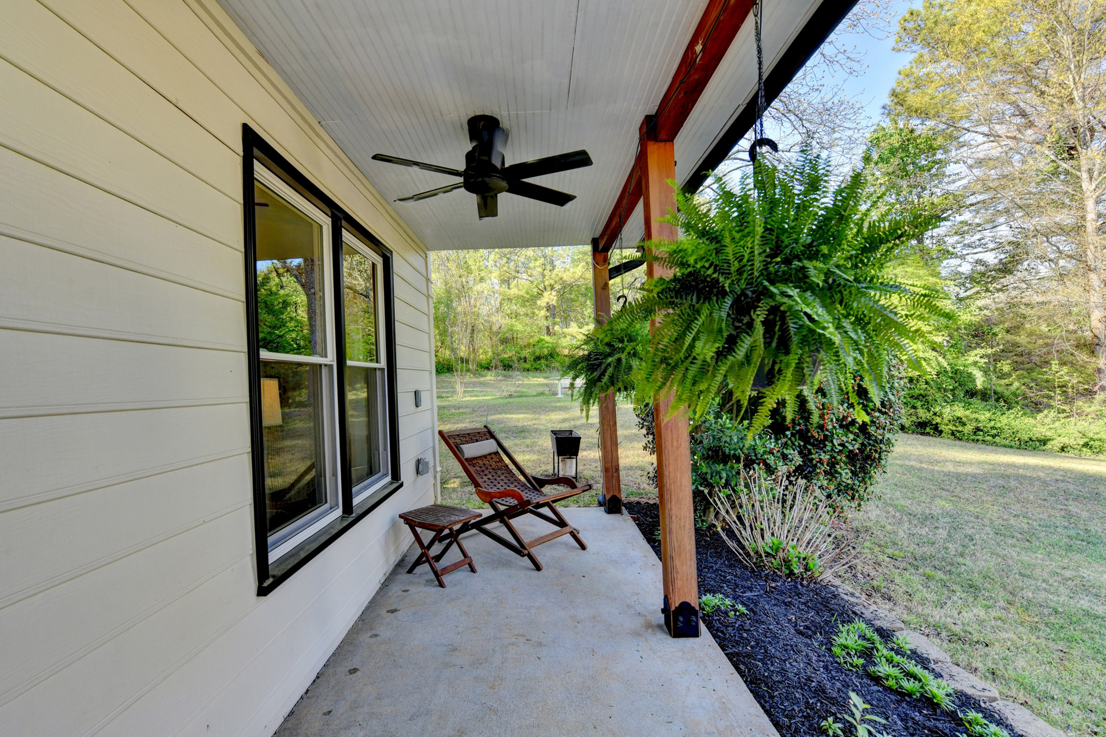  Welcome to this Renovated Home in Keheley Bend - 物件實景
