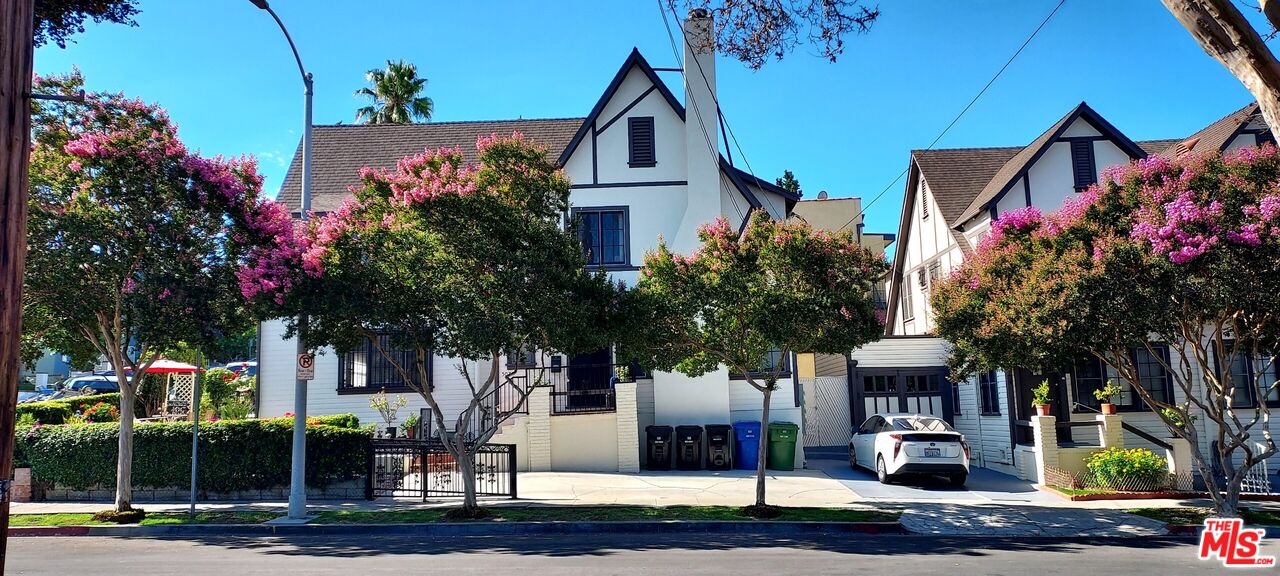 Los Angeles, California, 90029, United States, ,Residential,For Sale,1850237