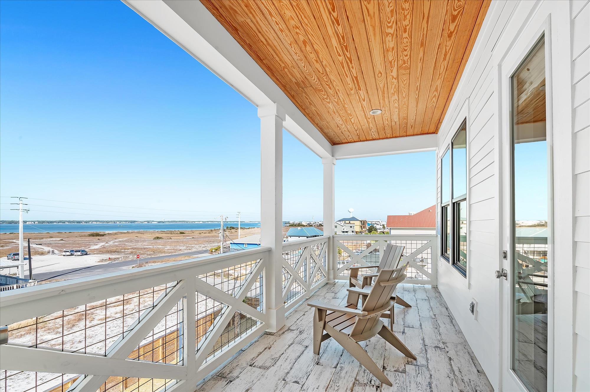 Navarre, Florida, 32566, United States, 8 Bedrooms Bedrooms, ,9 BathroomsBathrooms,Residential,For Sale,1694991