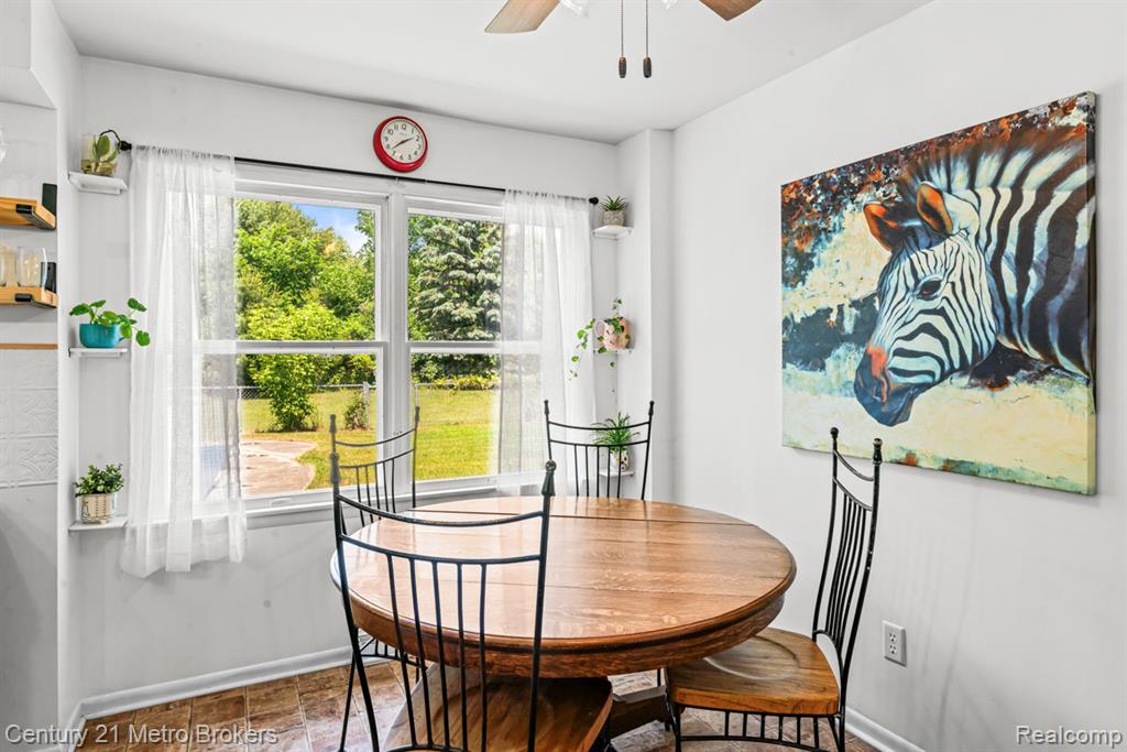 Lapeer, Michigan, 48446, United States, 4 Bedrooms Bedrooms, ,3 BathroomsBathrooms,Residential,For Sale,1982029