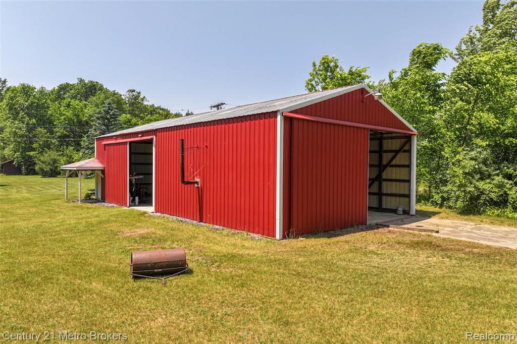 Lapeer, Michigan, 48446, United States, 4 Bedrooms Bedrooms, ,3 BathroomsBathrooms,Residential,For Sale,1982029