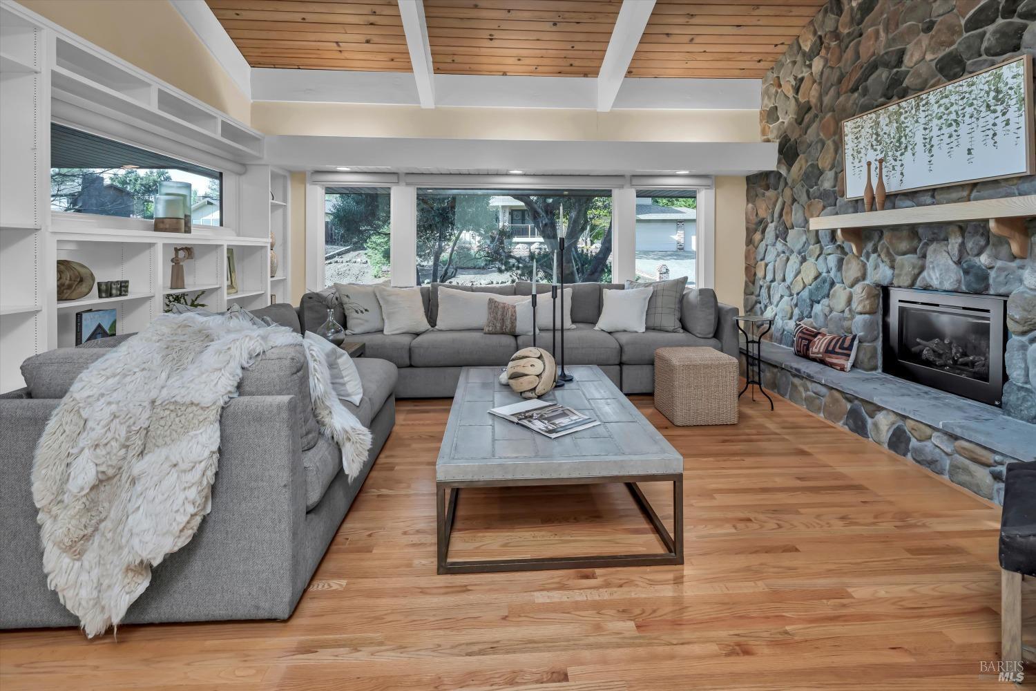 Napa, California, 94558, United States, 3 Bedrooms Bedrooms, ,3 BathroomsBathrooms,Residential,For Sale,1991086