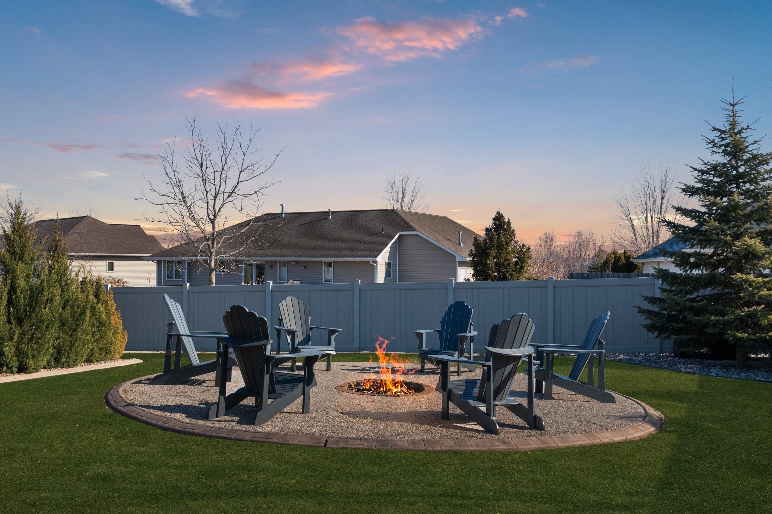 DE PERE, Wisconsin, 54115, United States, 5 Bedrooms Bedrooms, ,4 BathroomsBathrooms,Residential,For Sale,2048678