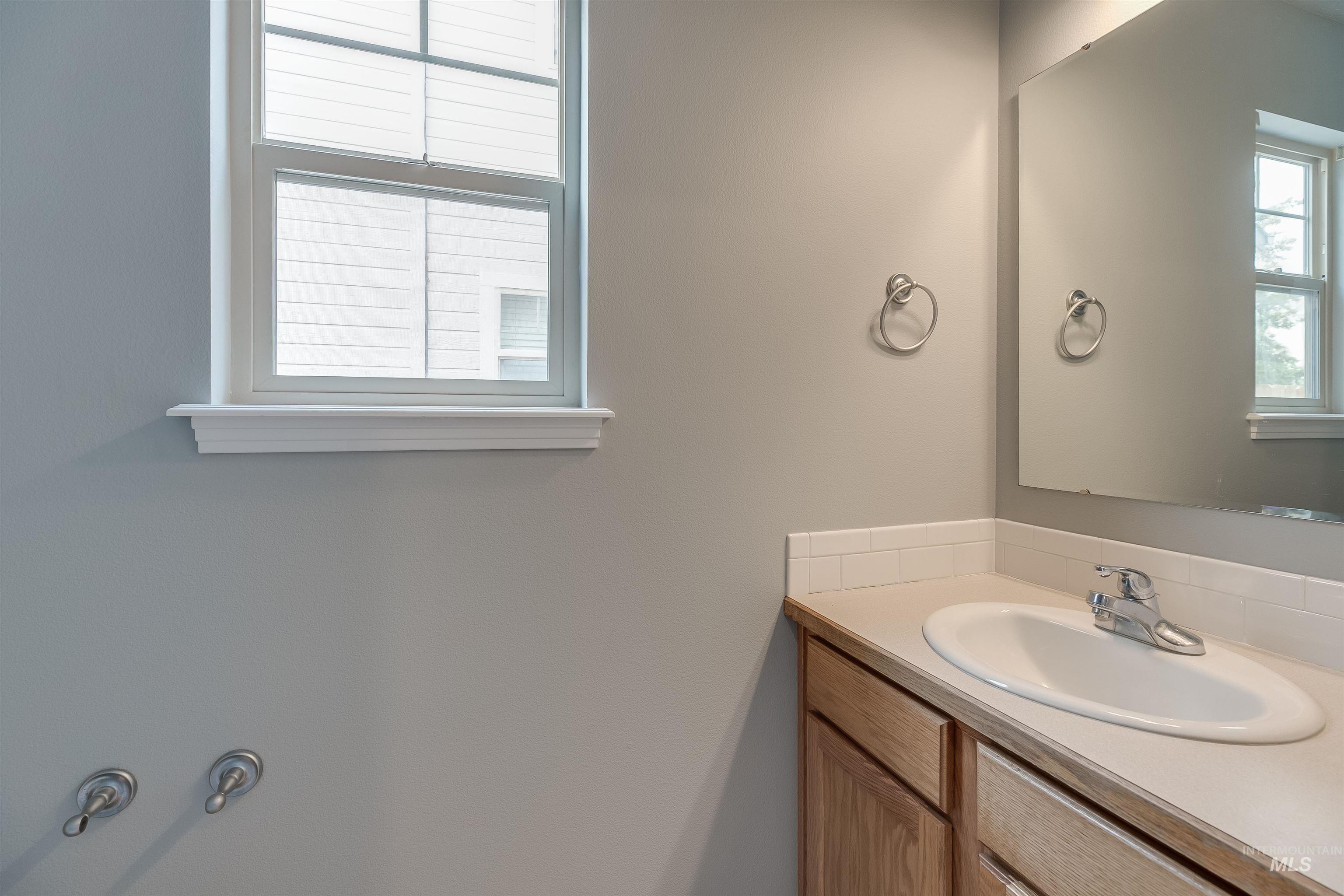 9635/9637 Landmark St, Boise, Idaho, 83704, United States, 6 Bedrooms Bedrooms, ,6 BathroomsBathrooms,Residential,For Sale,9635/9637 Landmark St,1432843