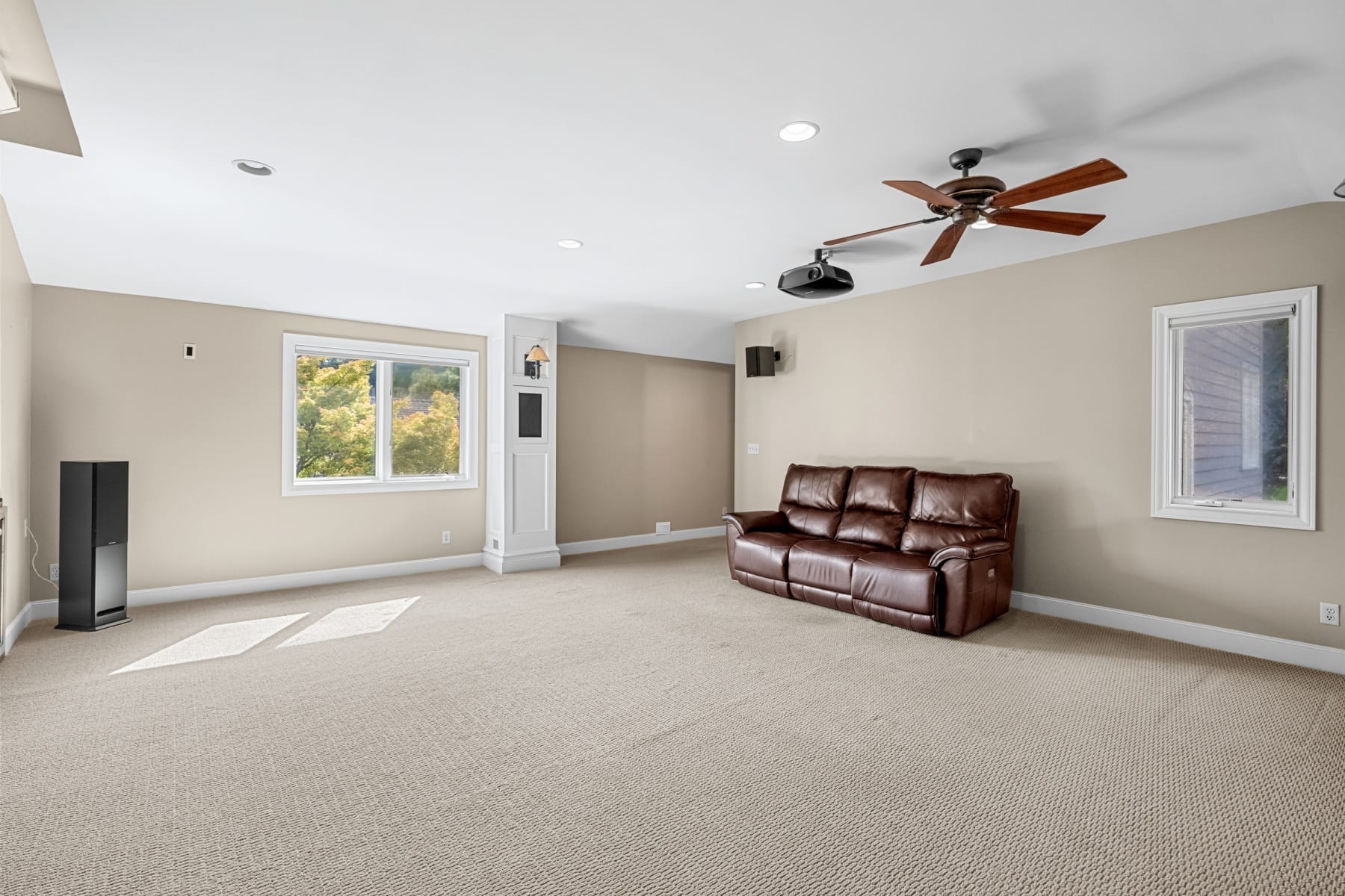 16419 LEXINGTON CT Lake Oswego, OR 97034 - 物件實景