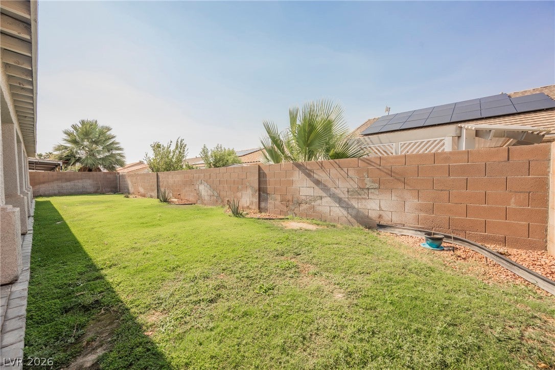 Henderson, Nevada, 89015, United States, 5 Bedrooms Bedrooms, ,2 BathroomsBathrooms,Residential,For Sale,1976773