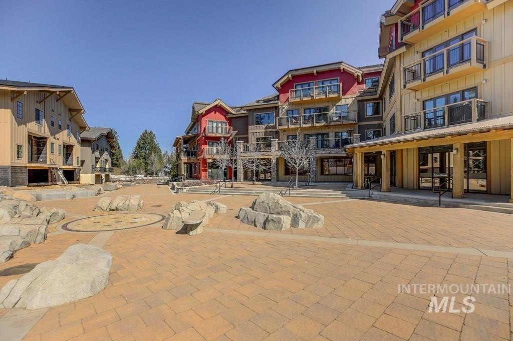 McCall, Idaho, 83638, United States, 2 Bedrooms Bedrooms, ,2 BathroomsBathrooms,Residential,For Sale,1979037