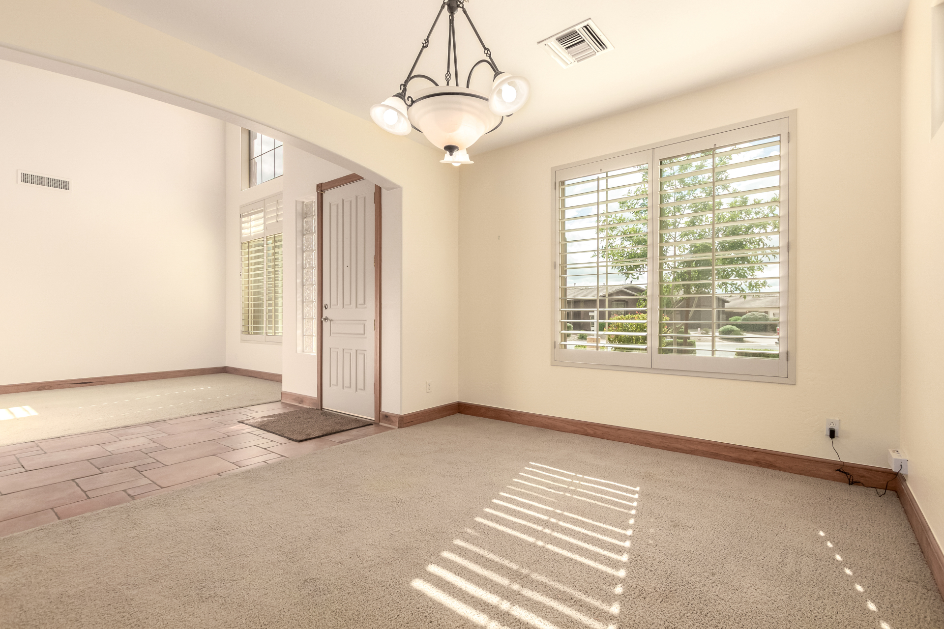 Phoenix, Arizona, 85083, United States, 4 Bedrooms Bedrooms, ,4 BathroomsBathrooms,Residential,For Sale,1993851