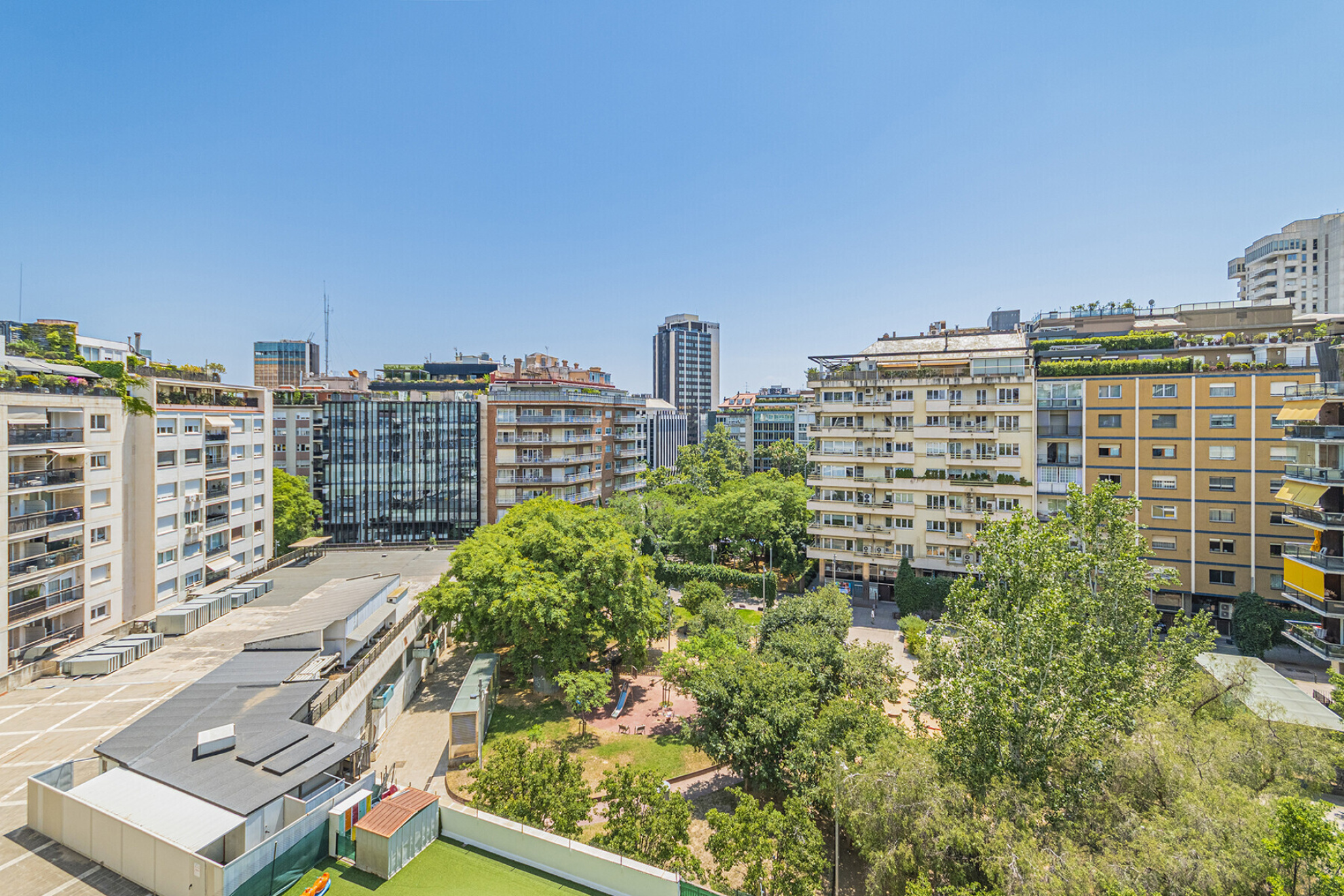  Contemporary Residence with a Private Spa in Turó Park - 物件實景