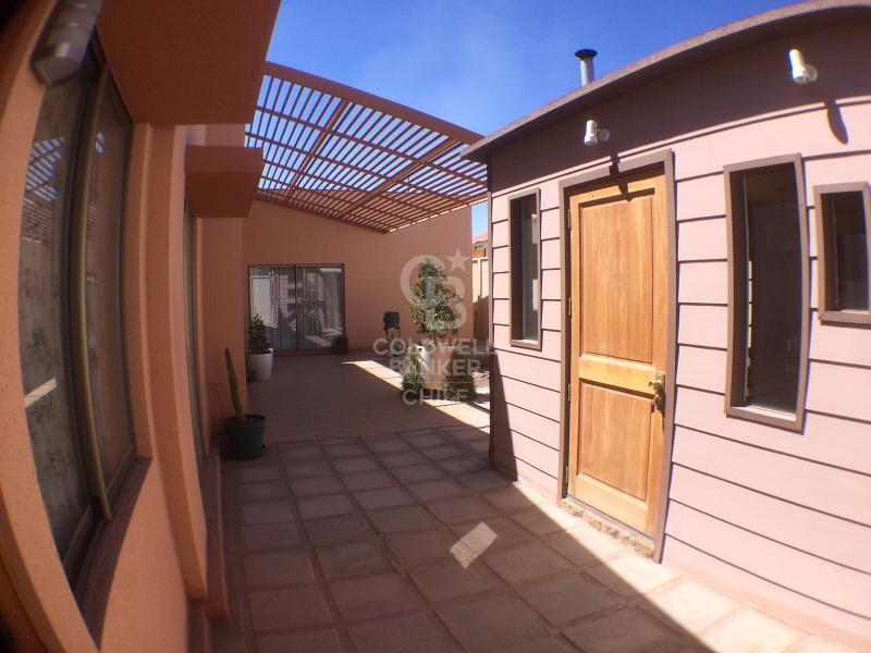 Calama, Chile, 5 Bedrooms Bedrooms, ,5 BathroomsBathrooms,Residential,For Sale,1895966
