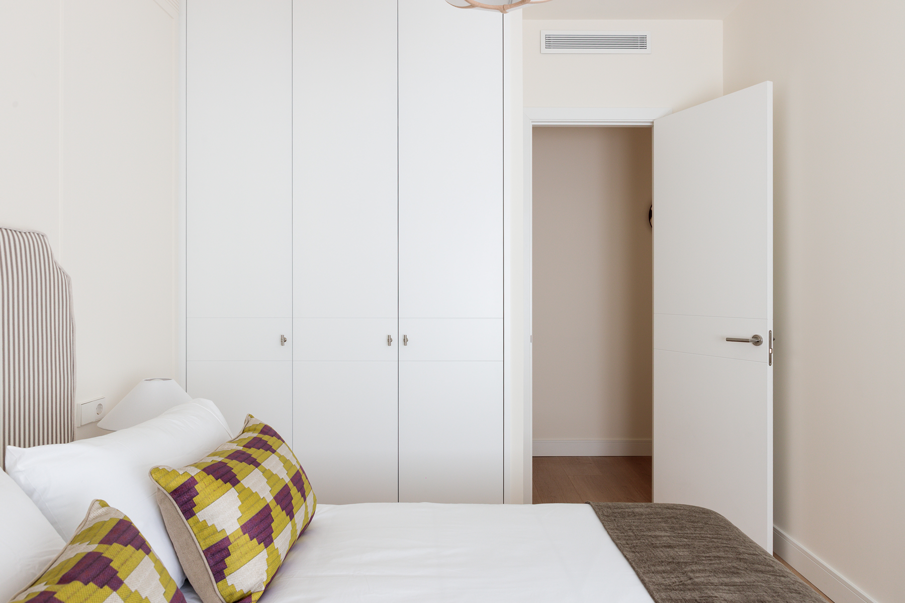  Renovated and bright flat in a classic building in Lista - 物件實景