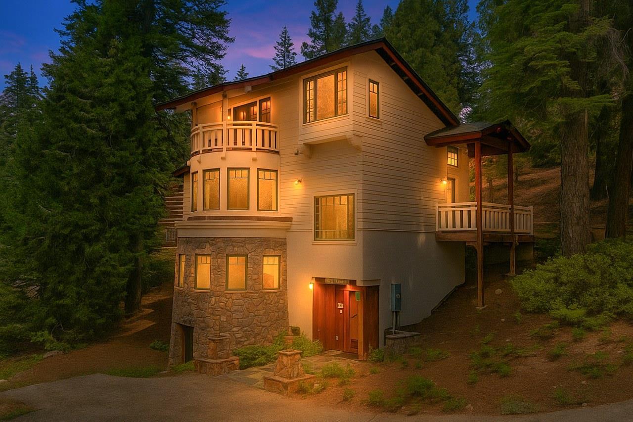 Yosemite West, California, 95389, United States, 3 Bedrooms Bedrooms, ,2 BathroomsBathrooms,Residential,For Sale,1980378