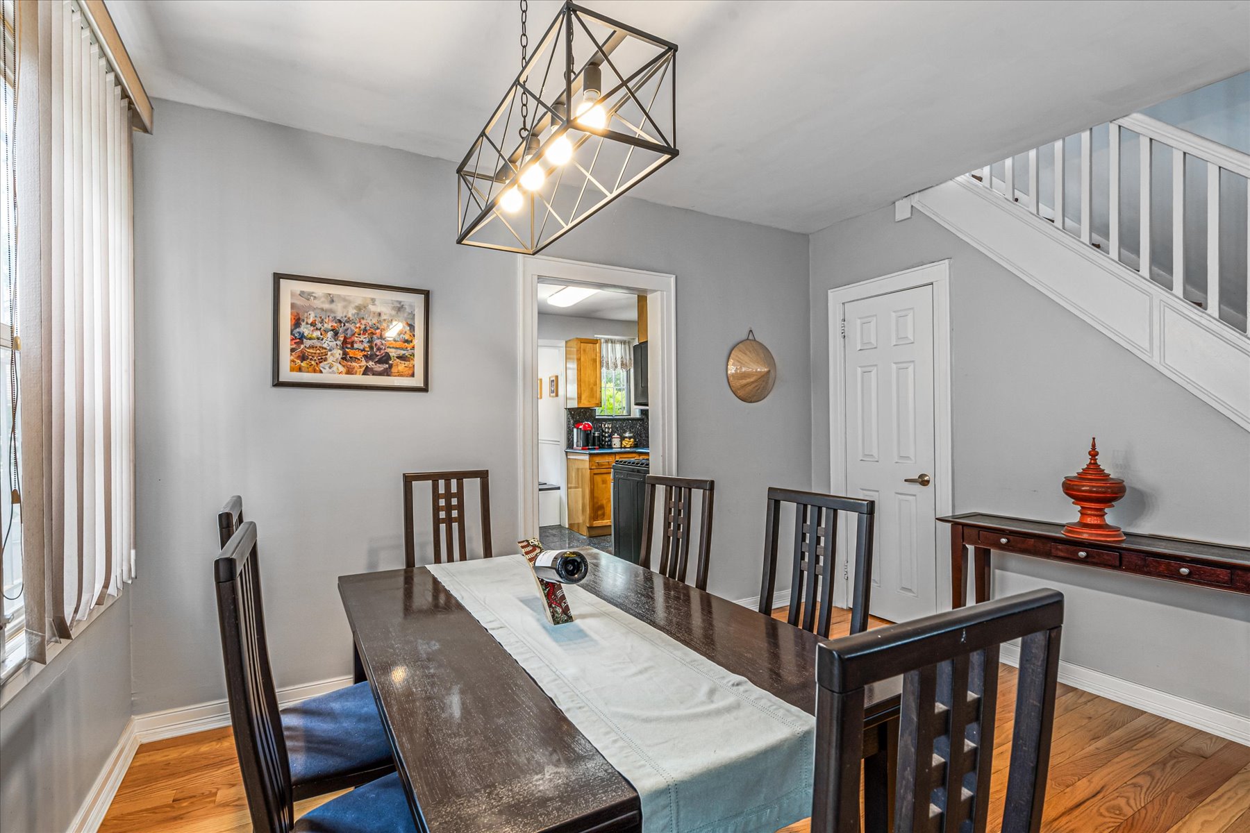  68-37 Nansen Street, Forest Hills, NY, 11375 - 物件實景