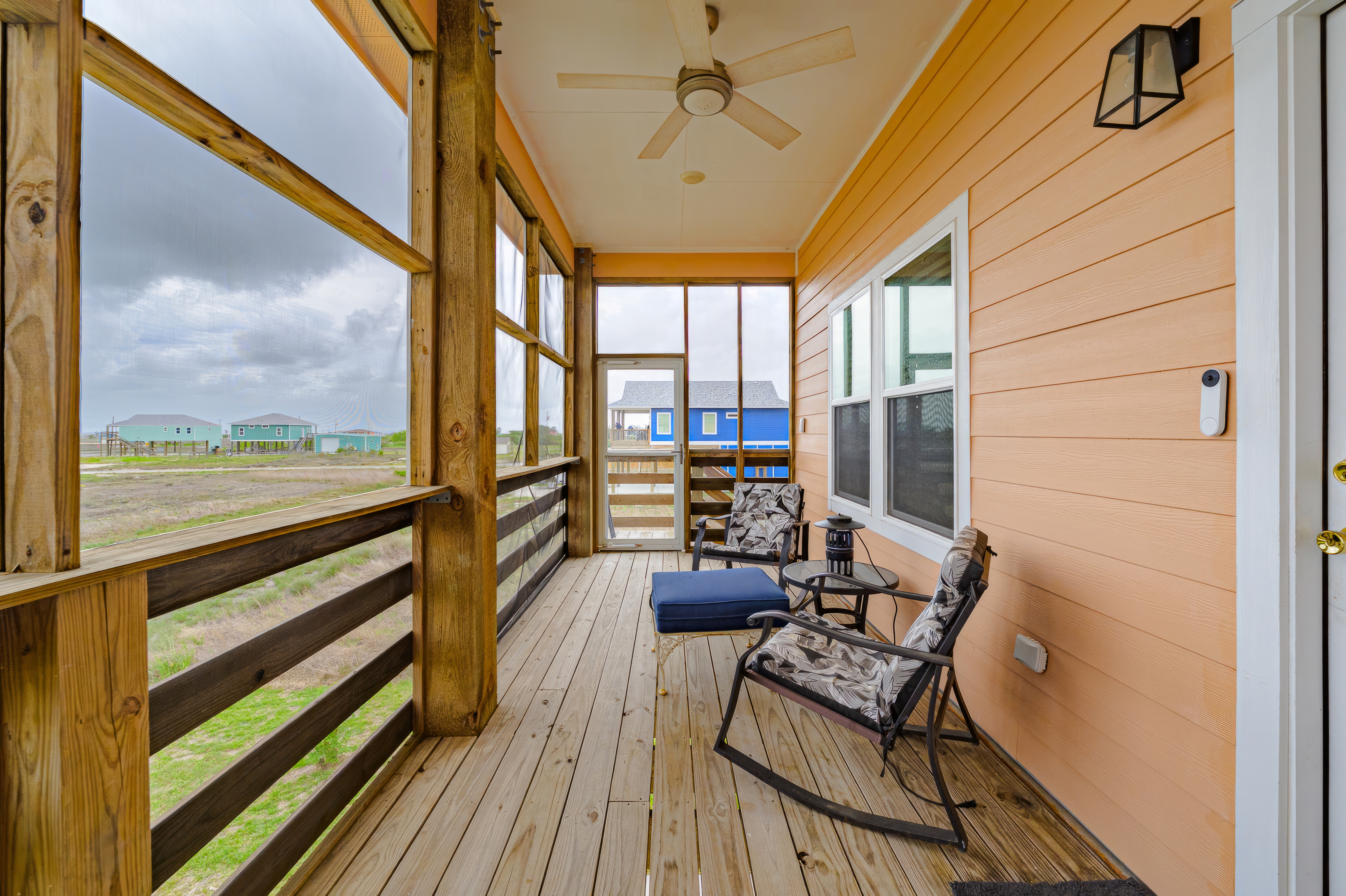  Coastal Living with Bay Views - 物件實景