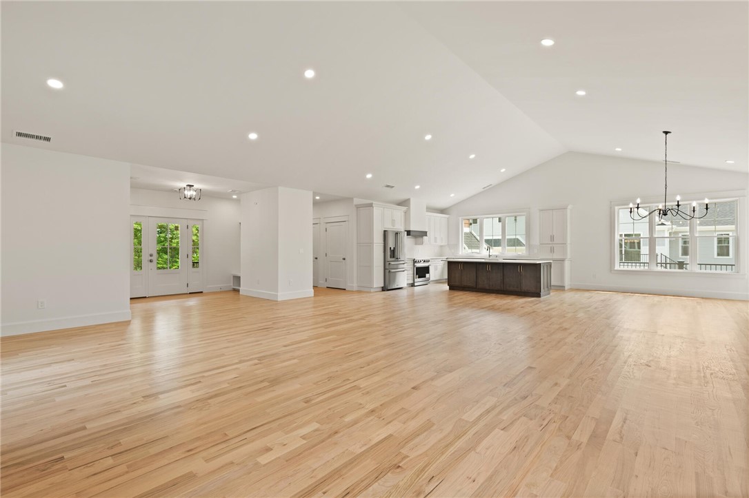 Johnston, Rhode Island, 02919, United States, 3 Bedrooms Bedrooms, ,3 BathroomsBathrooms,Residential,For Sale,1939389