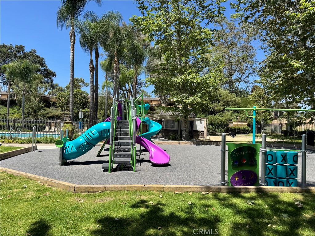 Mission Viejo, California, 92691, United States, 3 Bedrooms Bedrooms, ,2 BathroomsBathrooms,Residential,For Sale,2003474