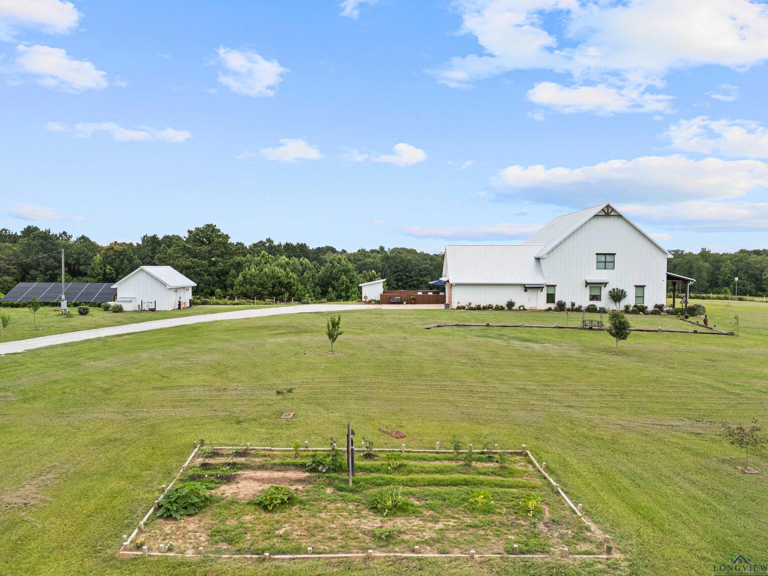 Jefferson, Texas, 75657, United States, 4 Bedrooms Bedrooms, ,4 BathroomsBathrooms,Residential,For Sale,1859470