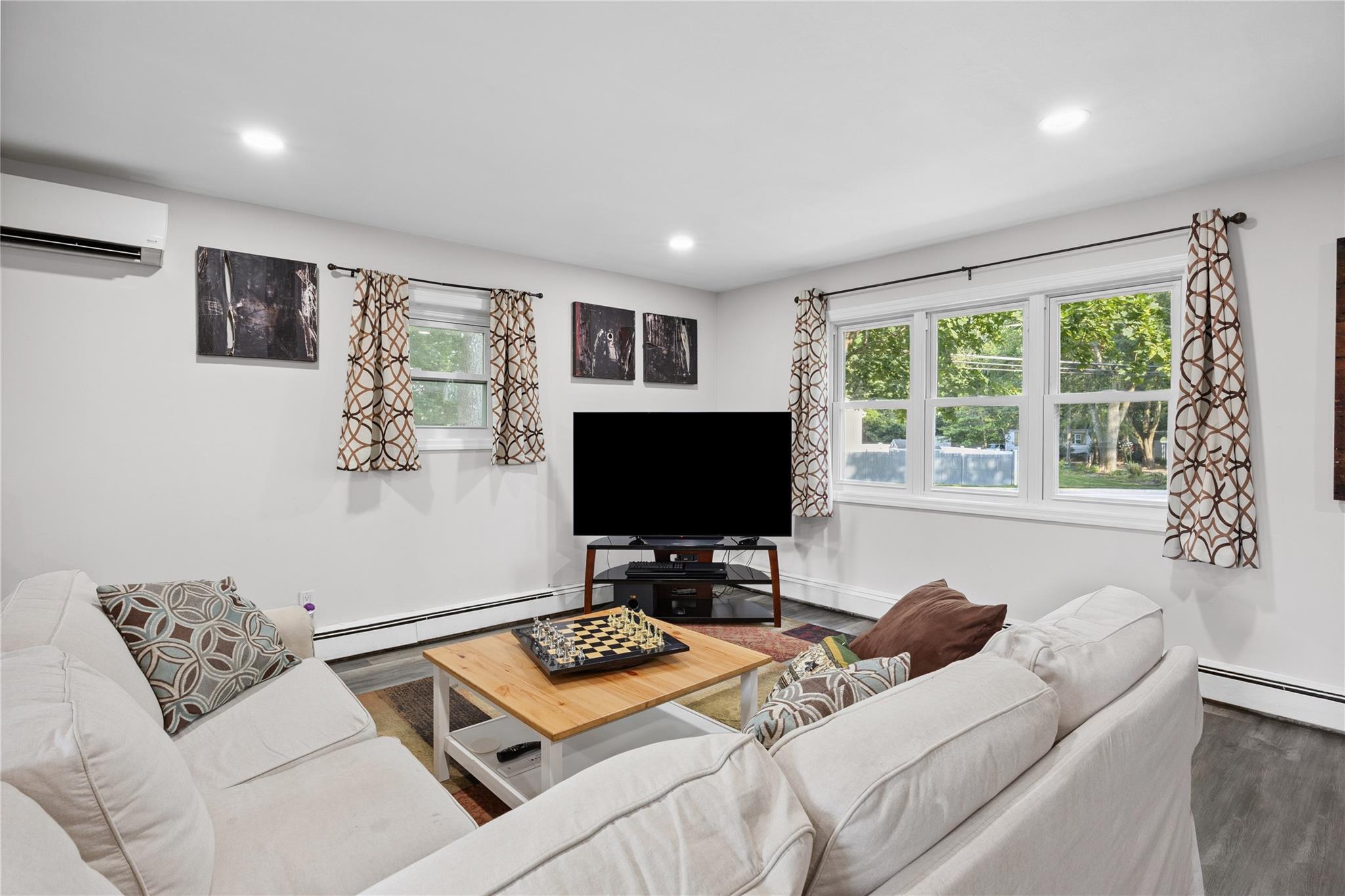 Wyandanch, New York, 11798, United States, 4 Bedrooms Bedrooms, ,2 BathroomsBathrooms,Residential,For Sale,1892746