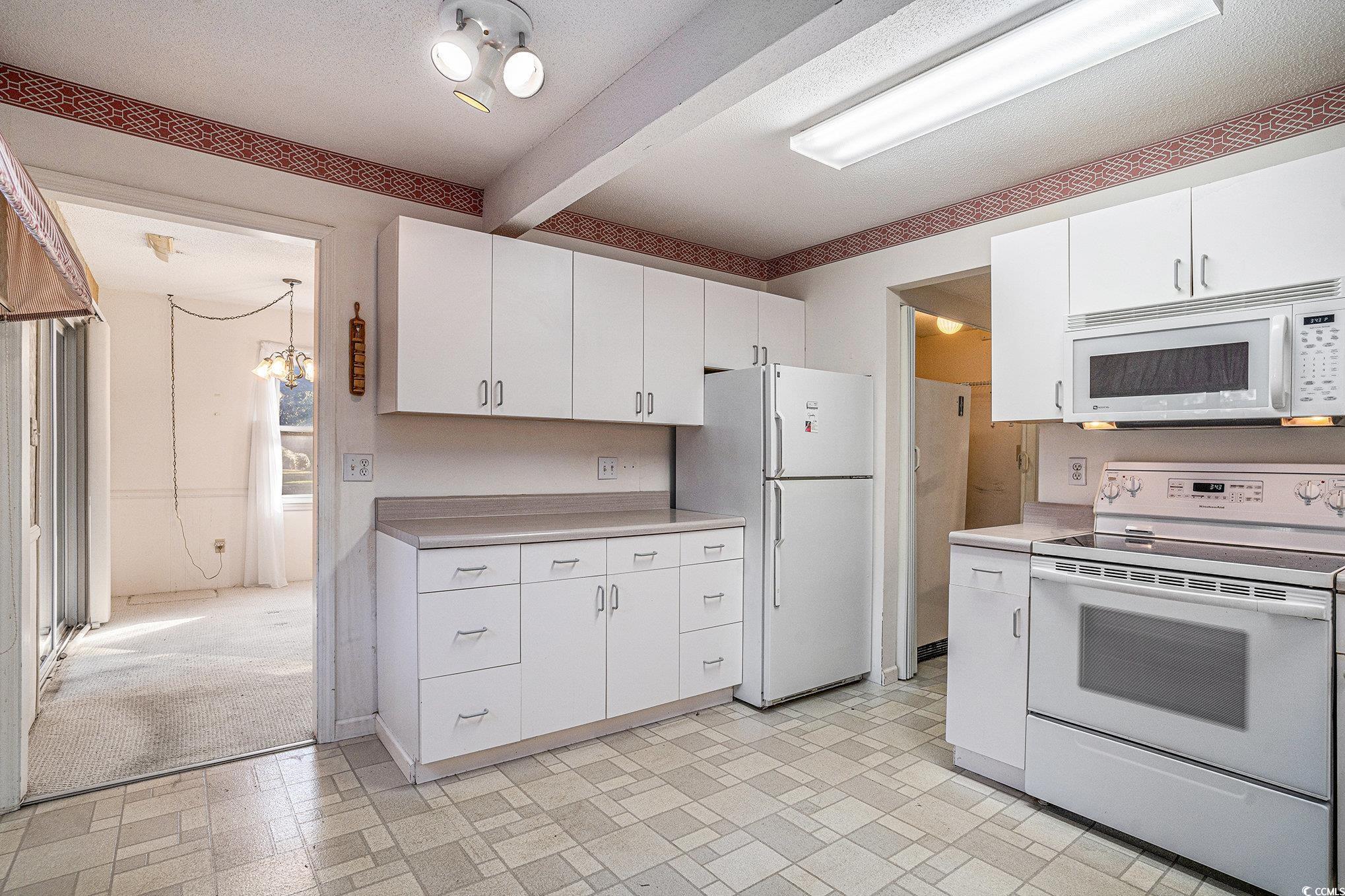 North Myrtle Beach, South Carolina, 29582, United States, 4 Bedrooms Bedrooms, ,3 BathroomsBathrooms,Residential,For Sale,1990764